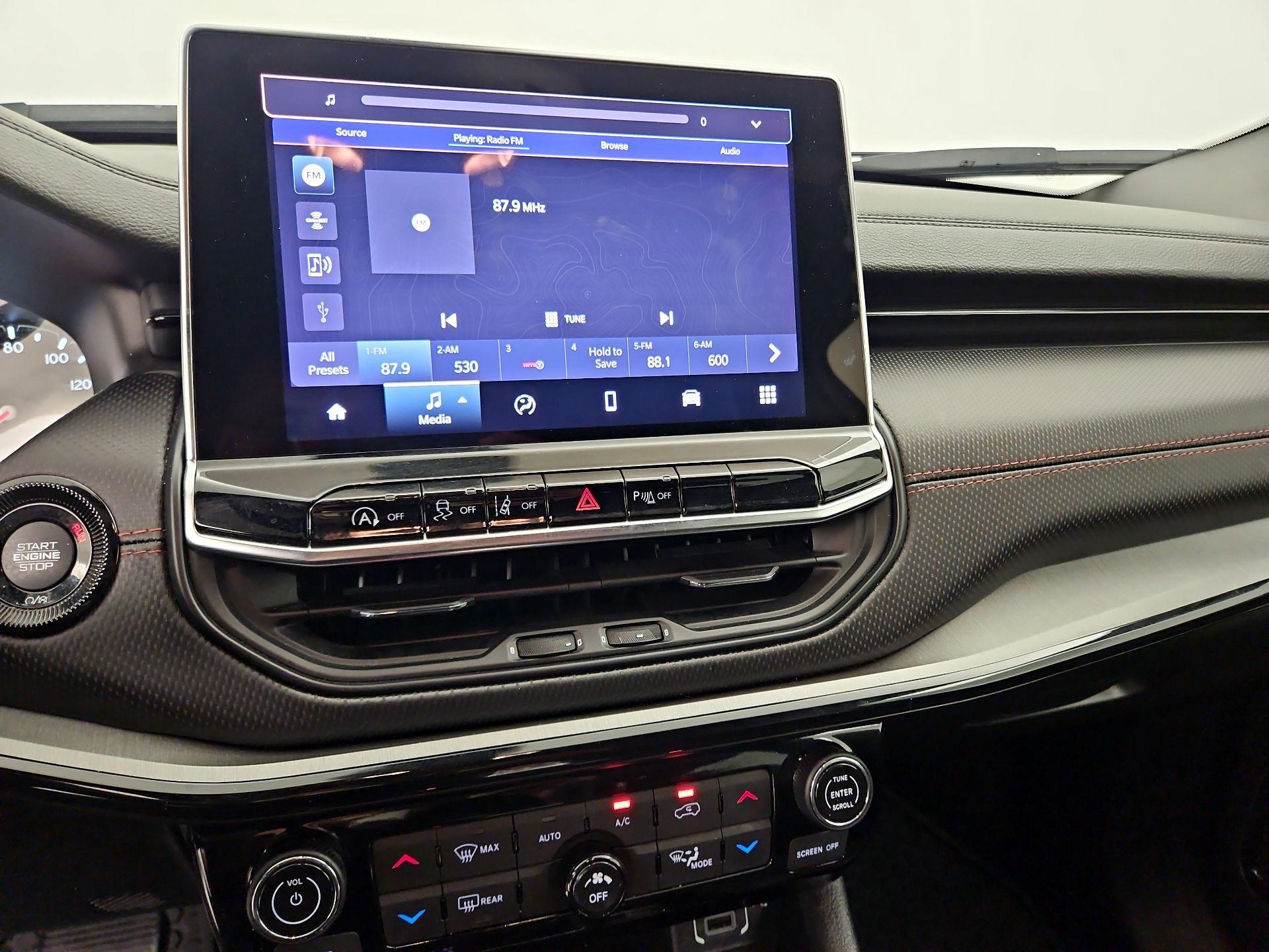 Thumbnail: 2025 Jeep Compass - 15