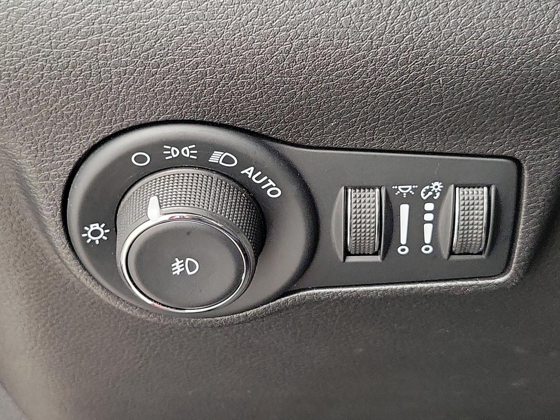 Thumbnail: 2025 Jeep Compass - 13
