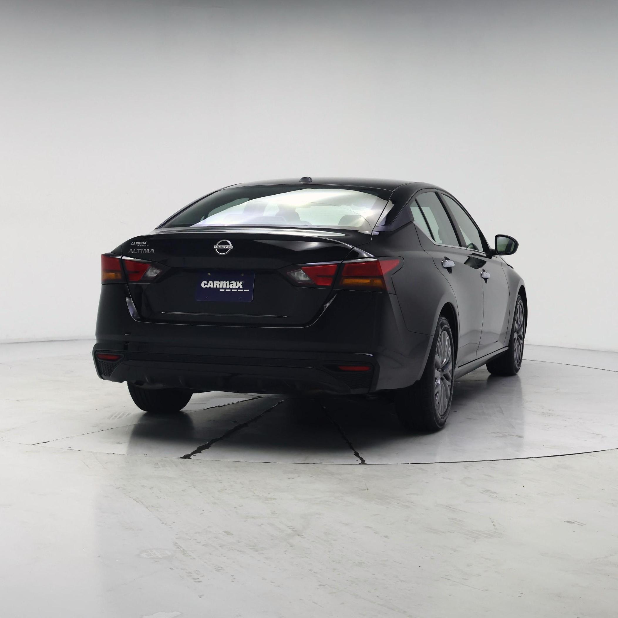 Thumbnail: 2025 Nissan Altima - 8