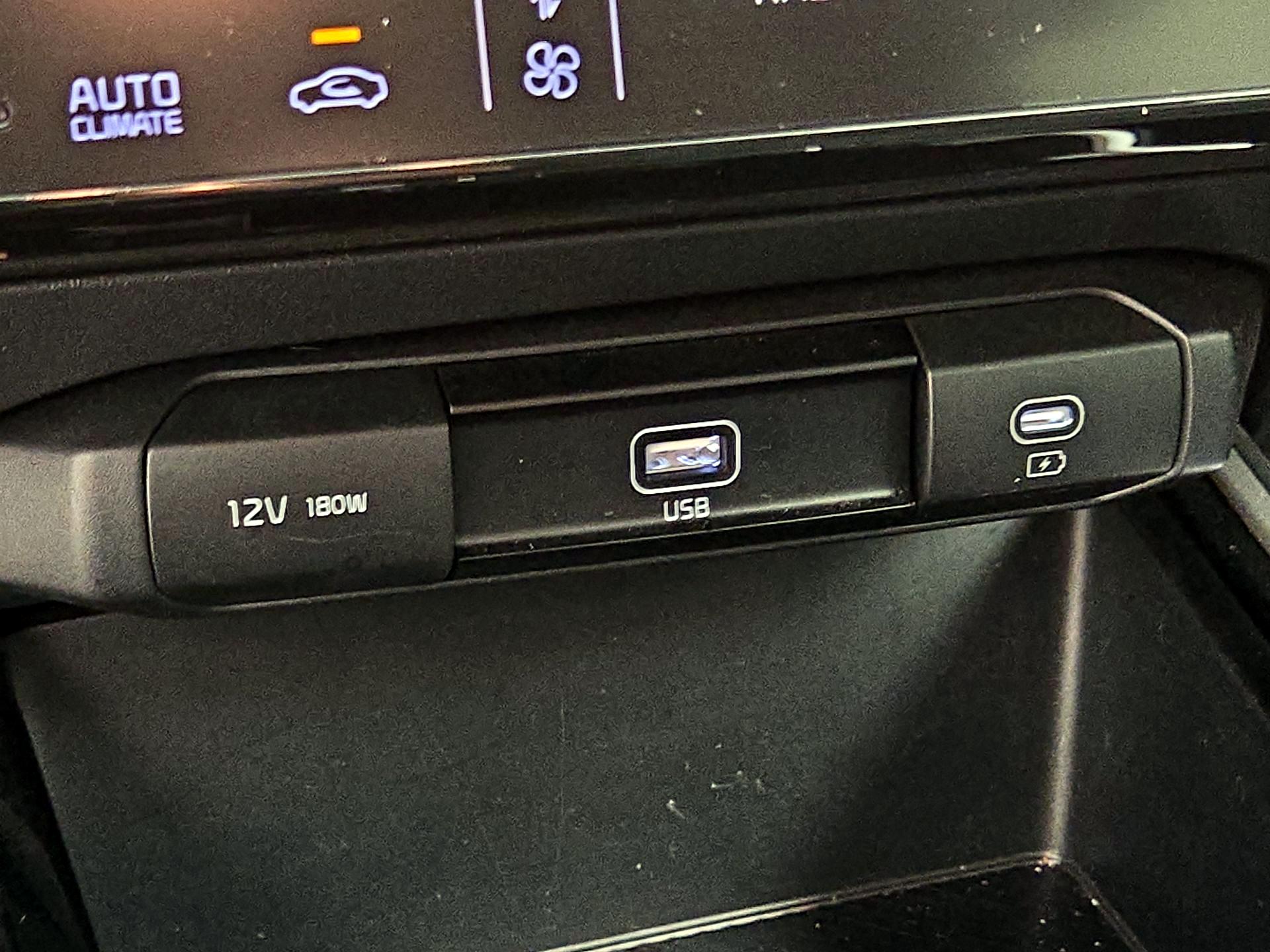 Thumbnail: 2026 Kia Niro - 18
