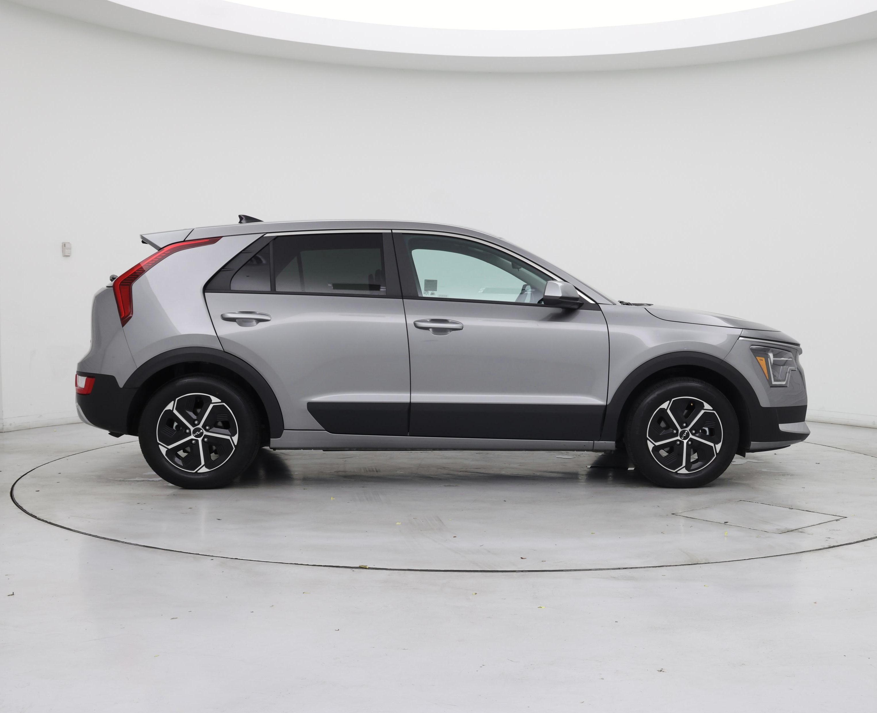 Thumbnail: 2026 Kia Niro - 7