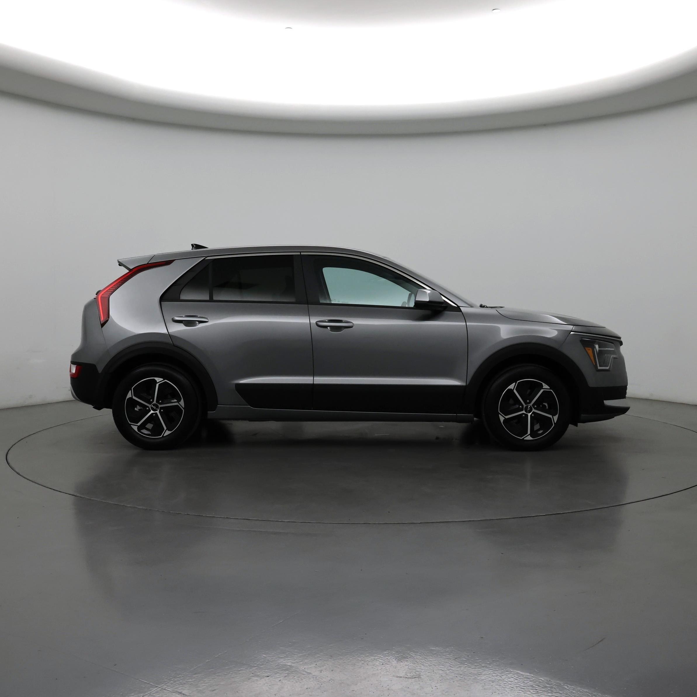 Thumbnail: 2026 Kia Niro - 7