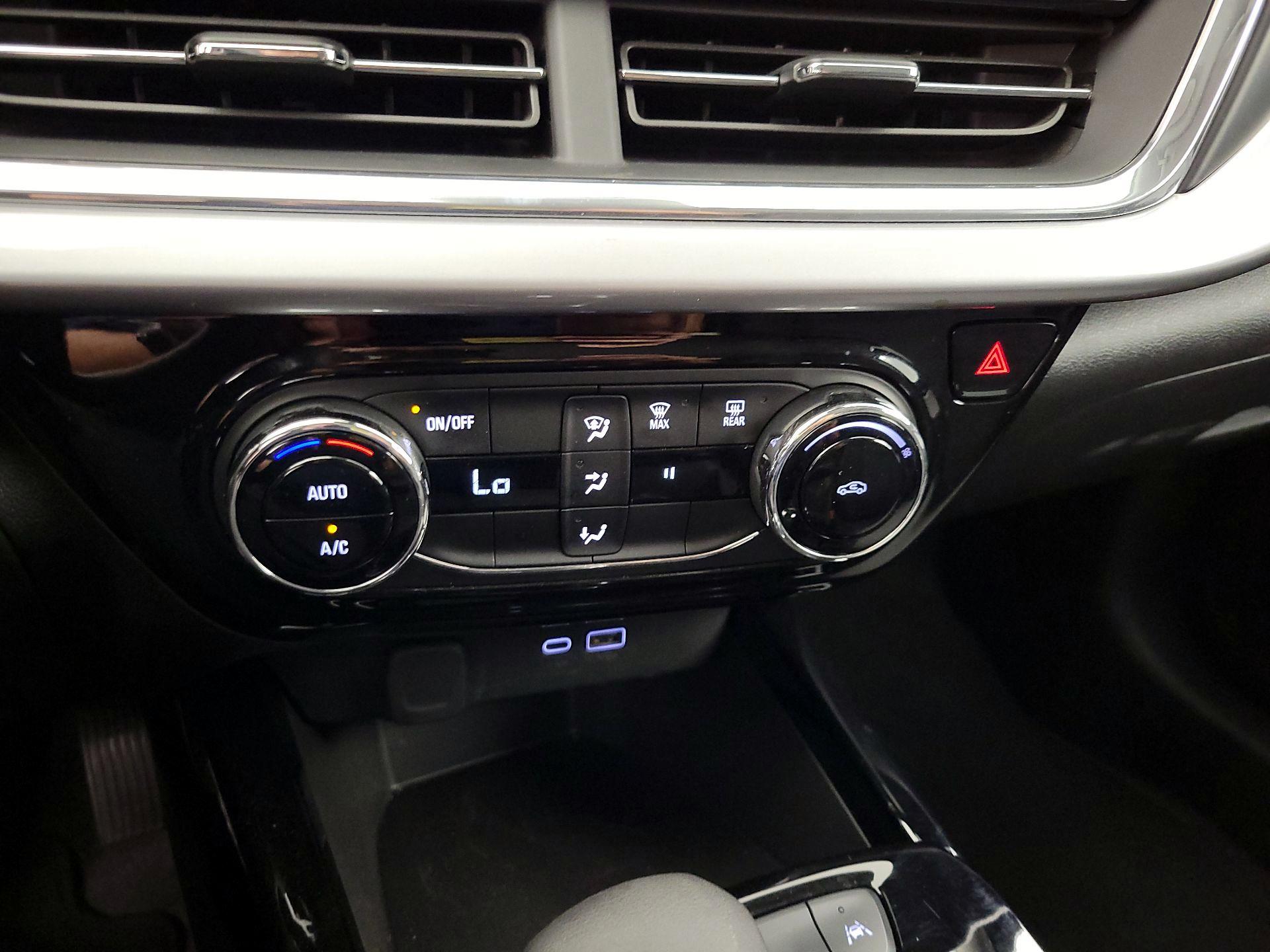 Thumbnail: 2025 Chevrolet Trax - 16