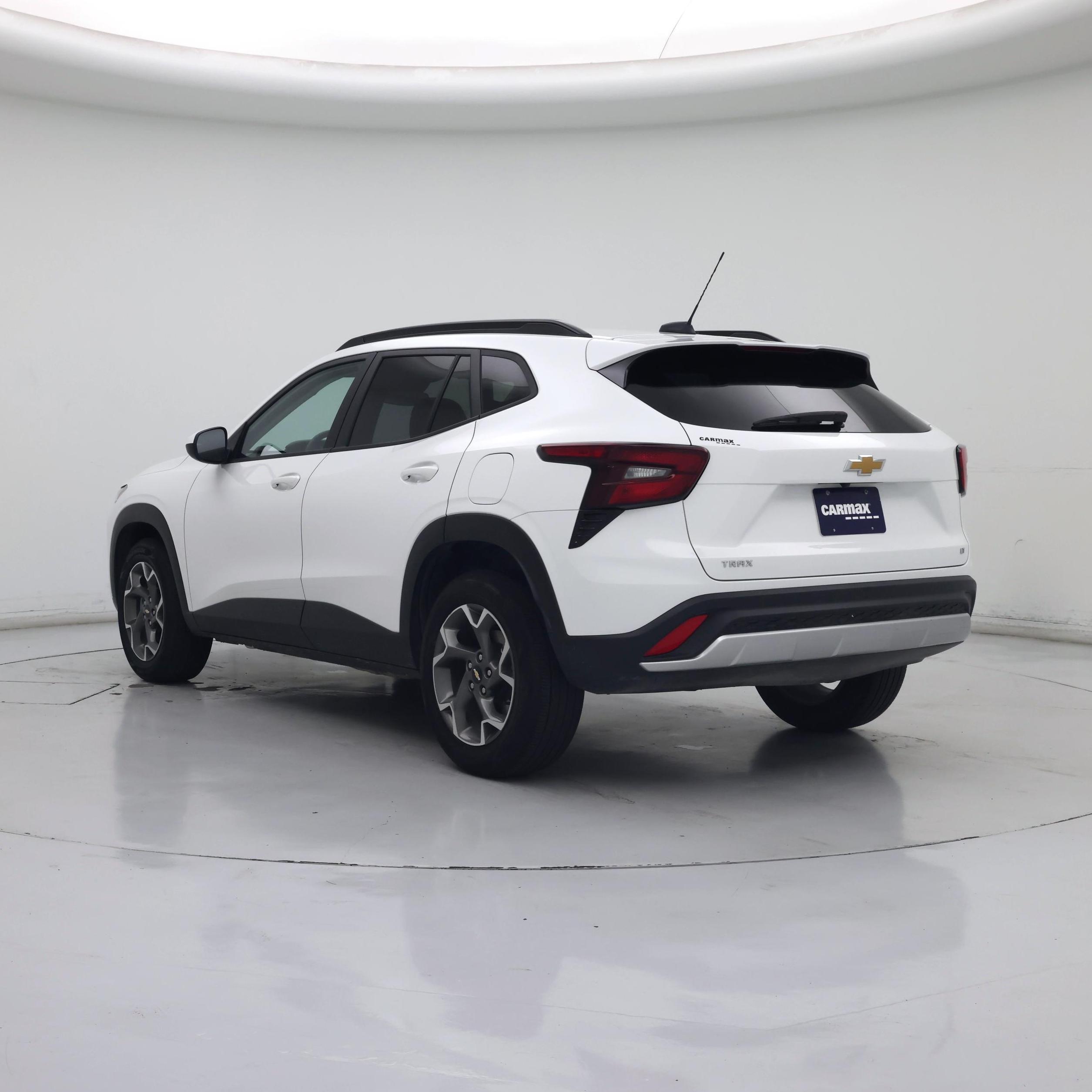 Thumbnail: 2025 Chevrolet Trax - 2