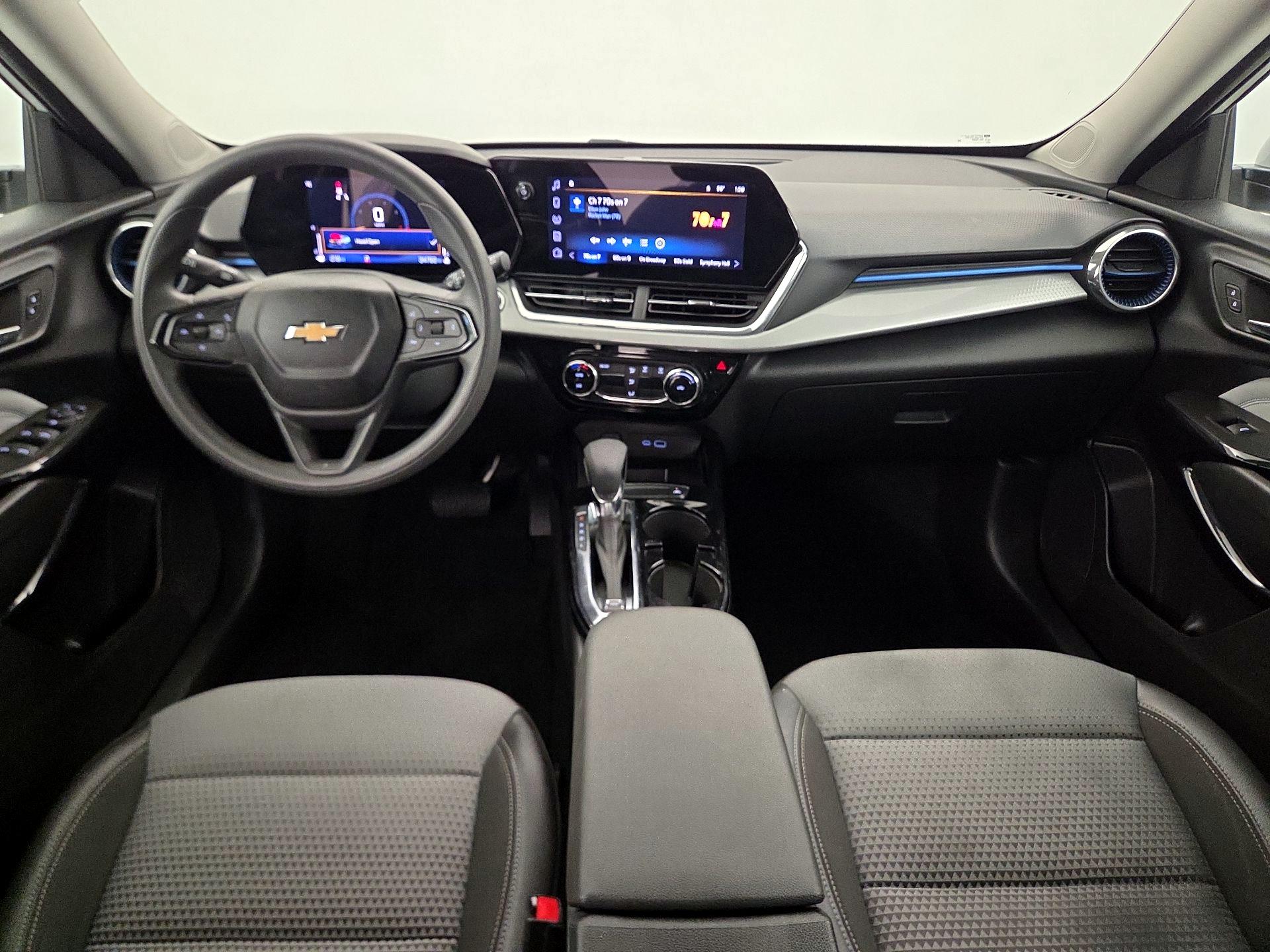 Thumbnail: 2025 Chevrolet Trax - 9