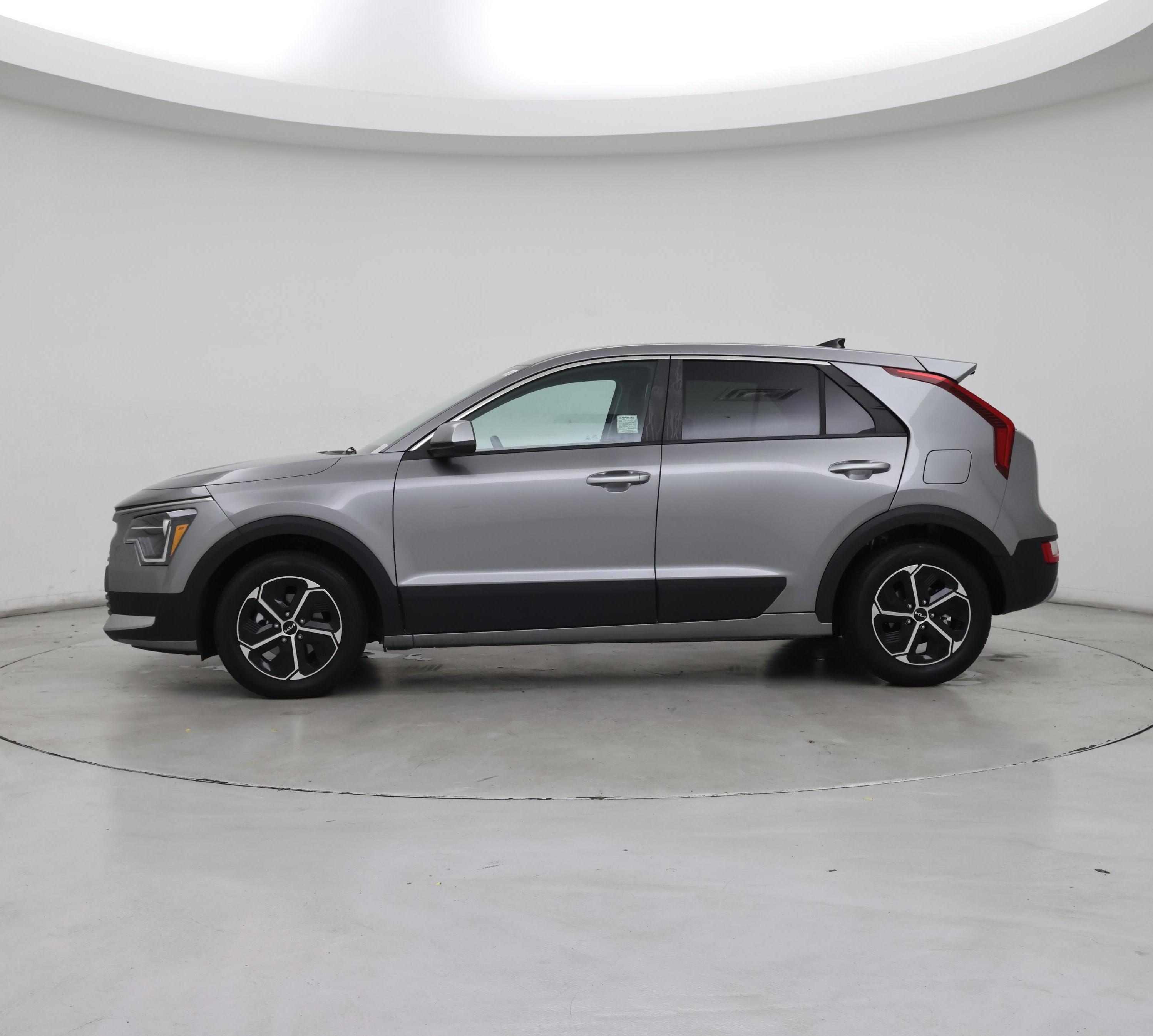Thumbnail: 2026 Kia Niro - 3