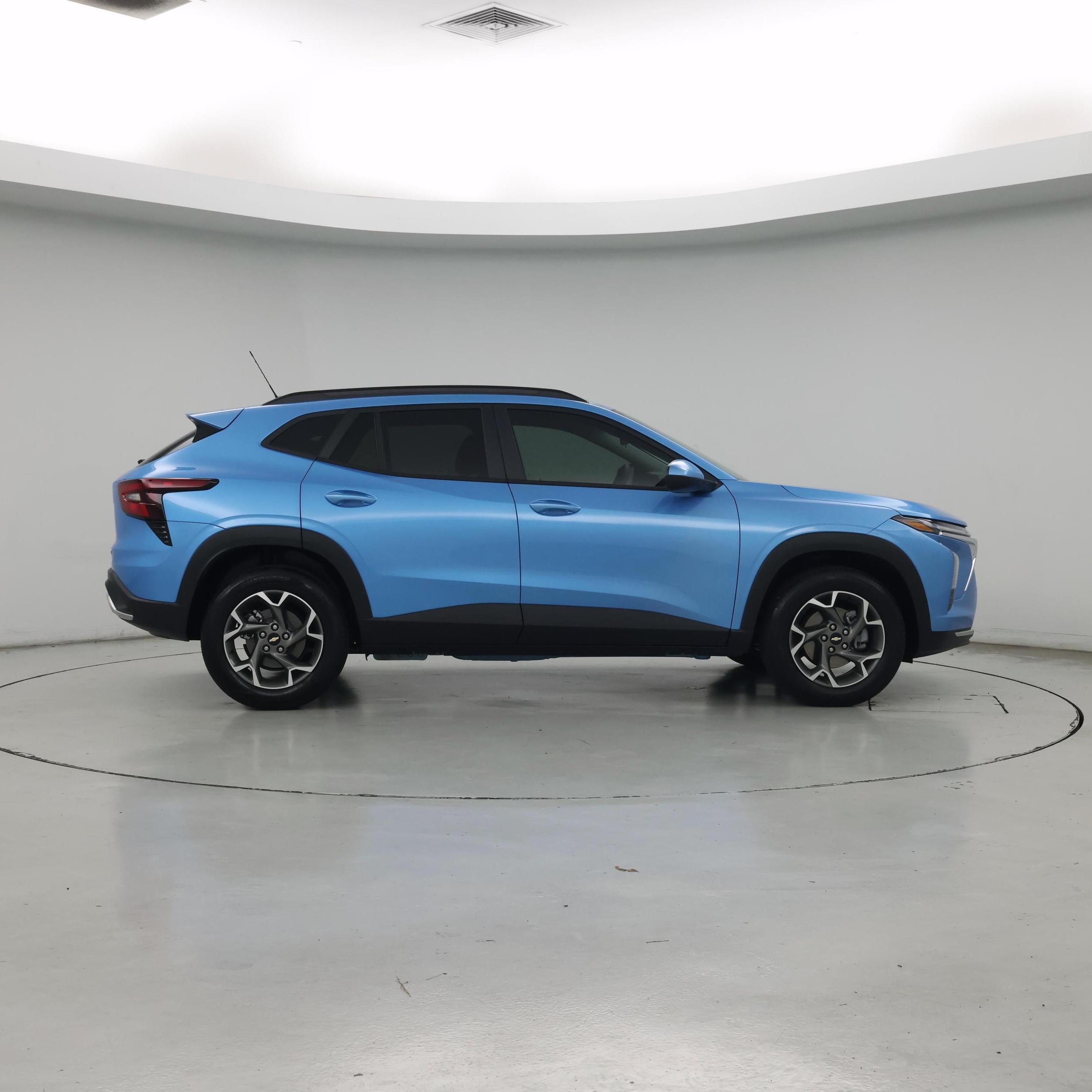 Thumbnail: 2025 Chevrolet Trax - 7