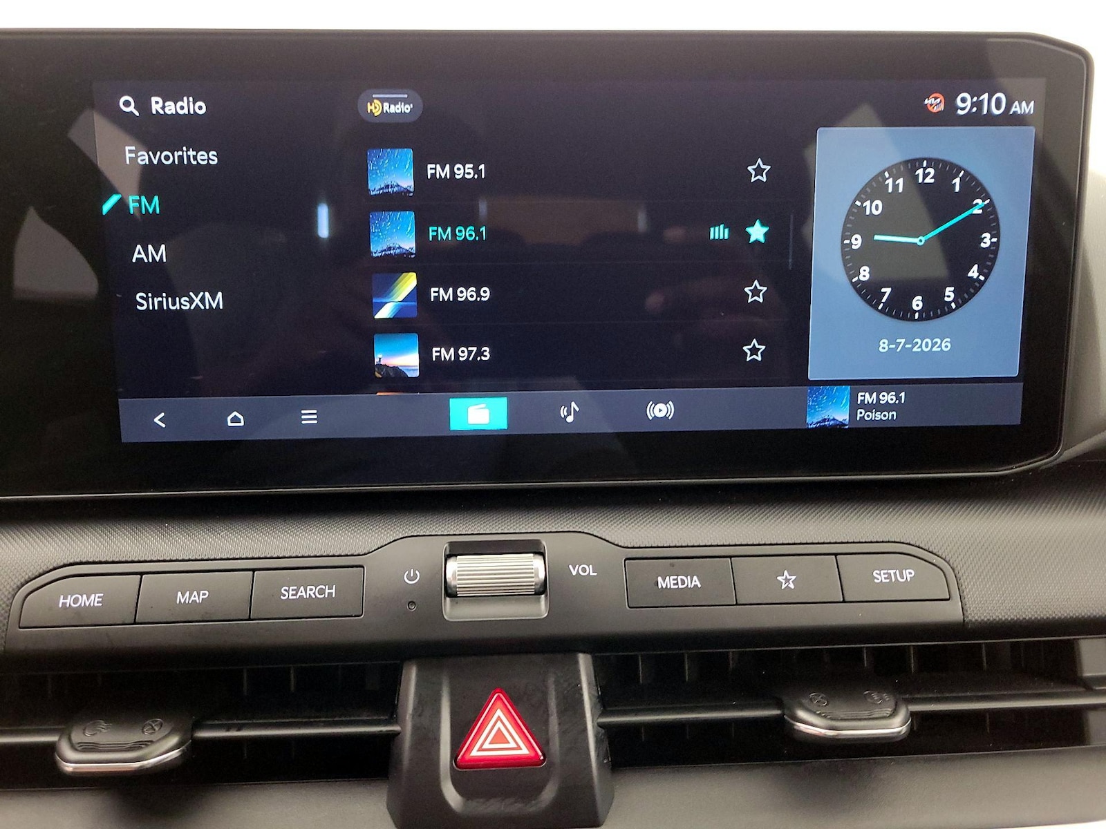 2025 Kia K4 LXS - Photo 16