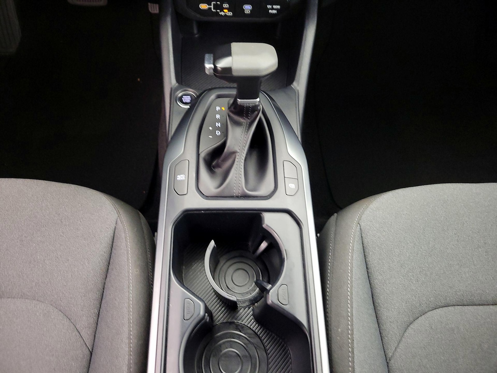 2025 Kia K4 LXS - Photo 18