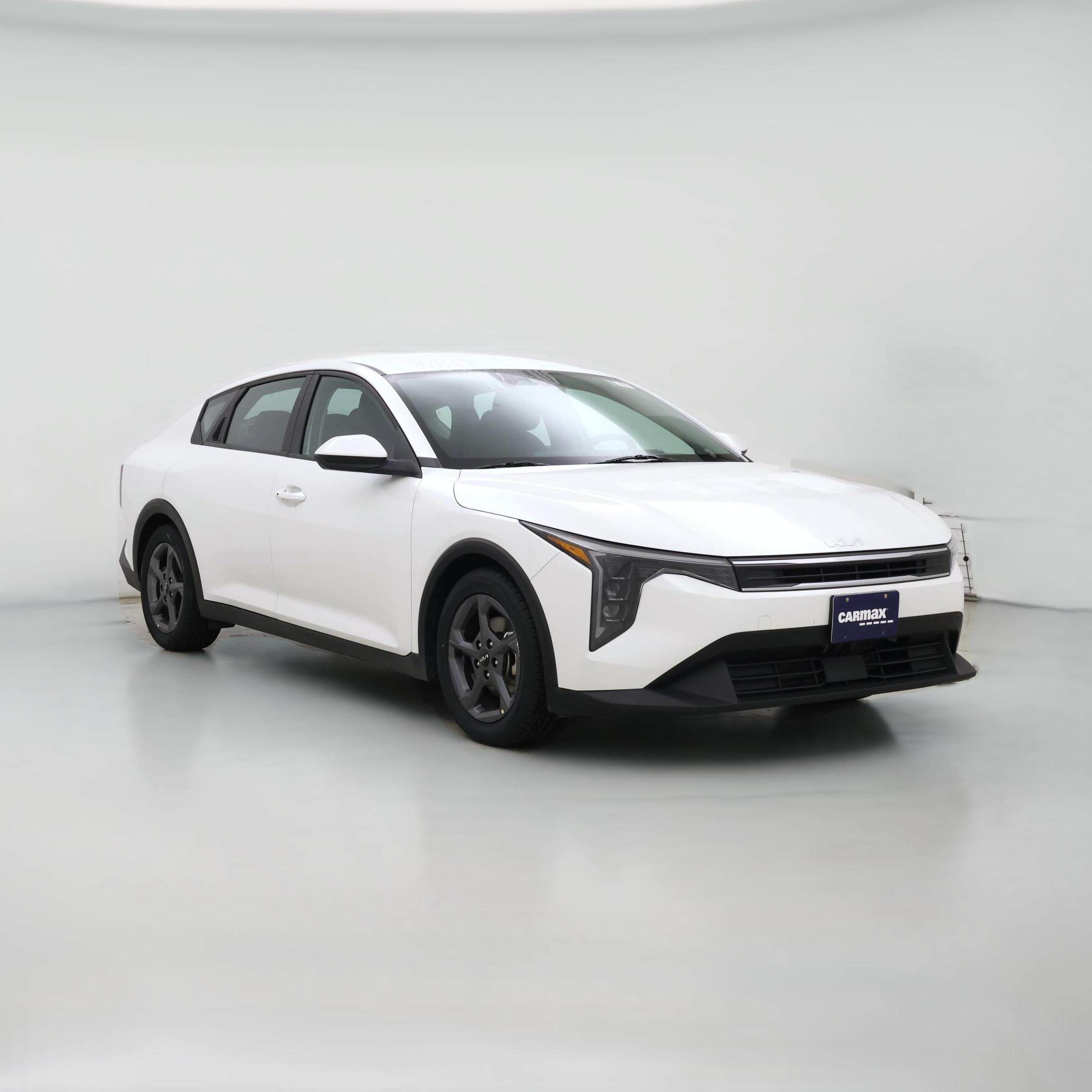 Thumbnail: 2025 Kia K4 - 1