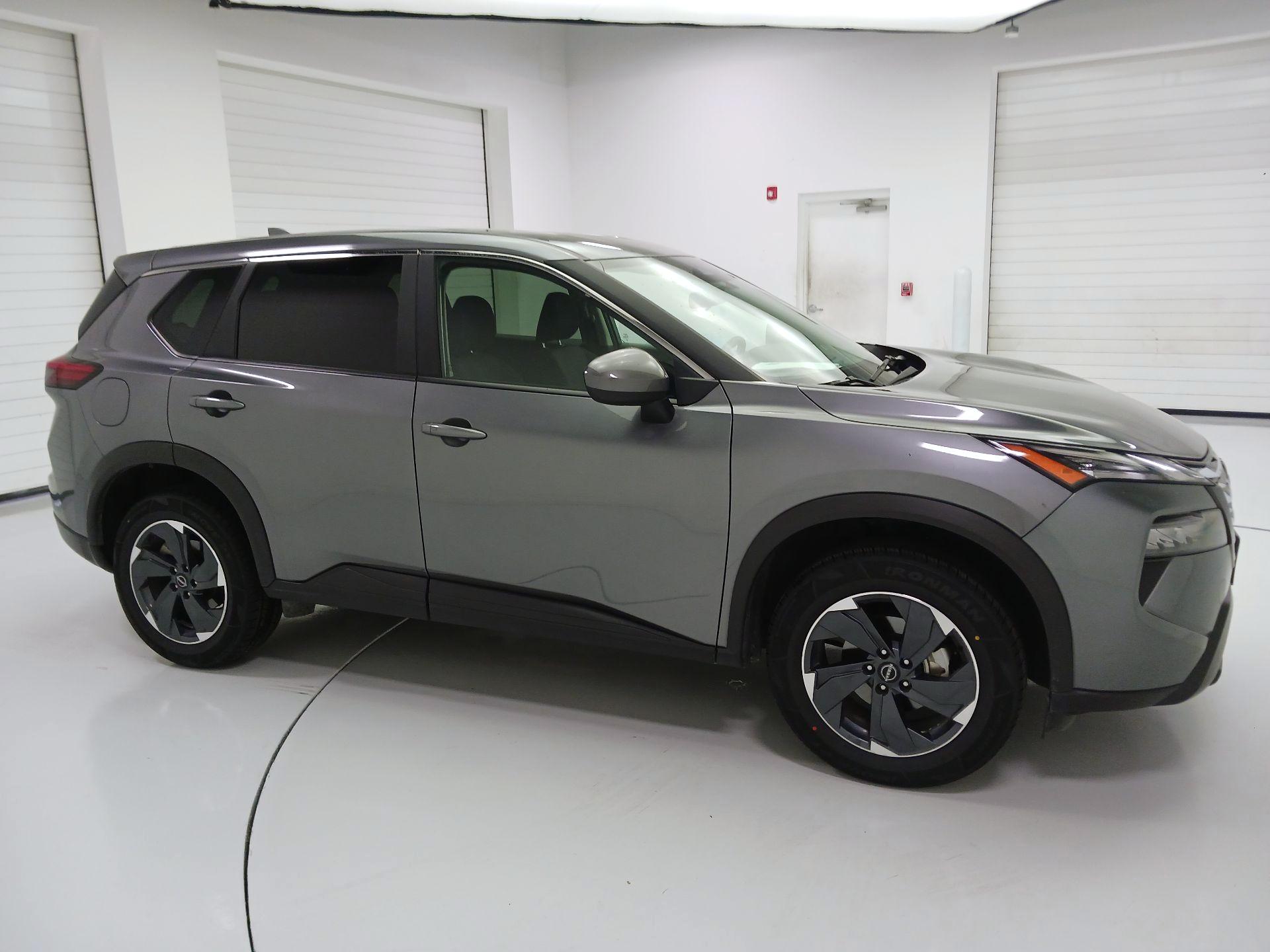 Thumbnail: 2025 Nissan Rogue - 4