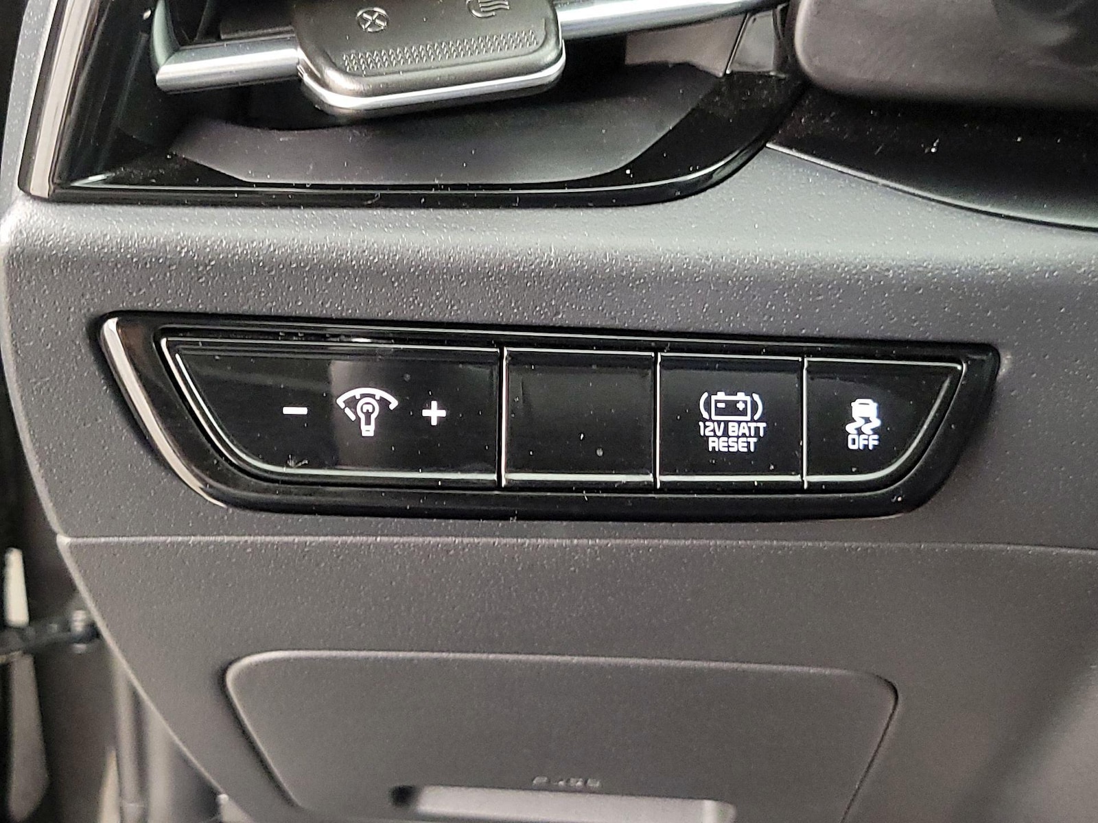 2026 Kia Niro LX - Photo 14