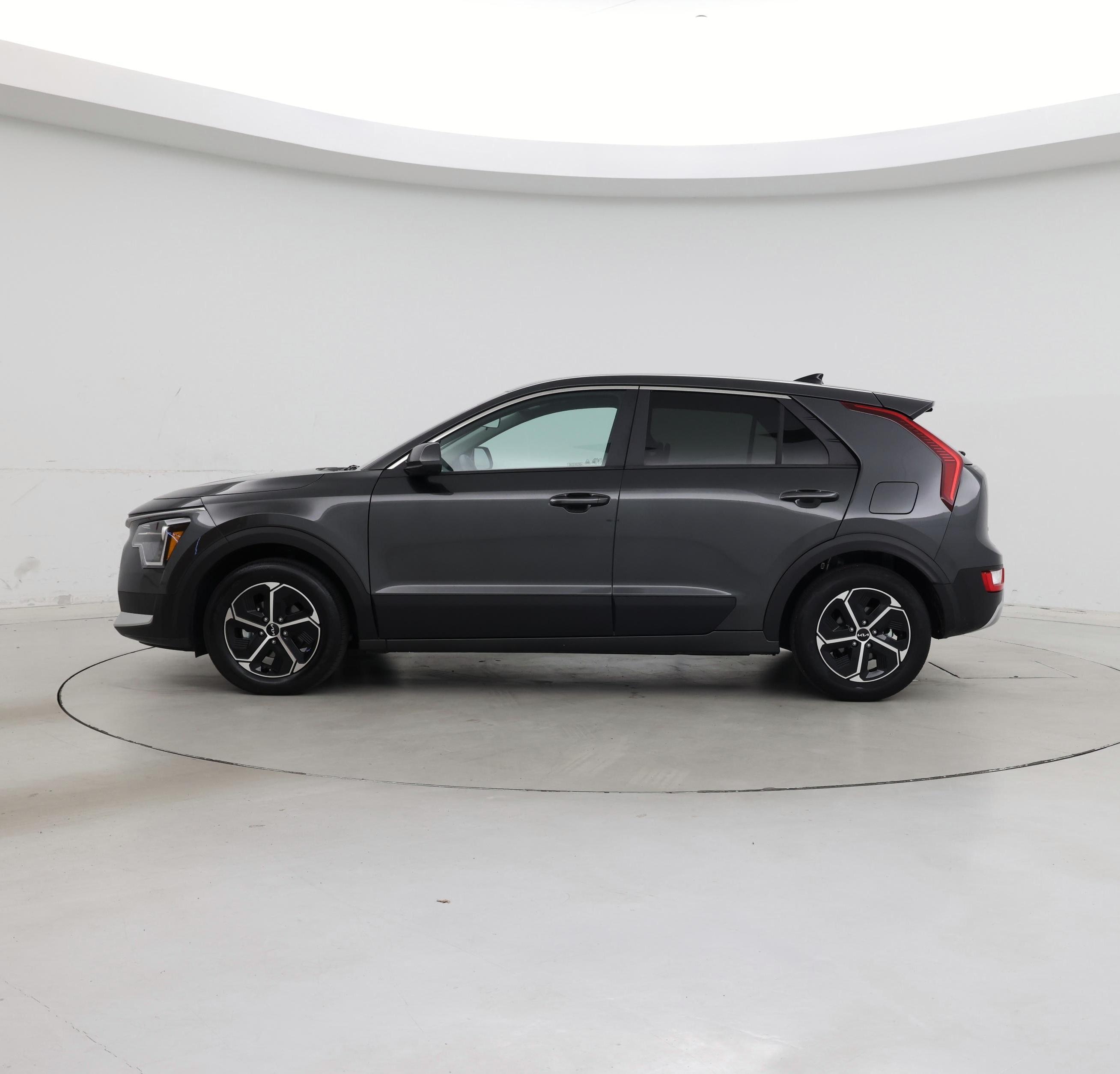 Thumbnail: 2026 Kia Niro - 3