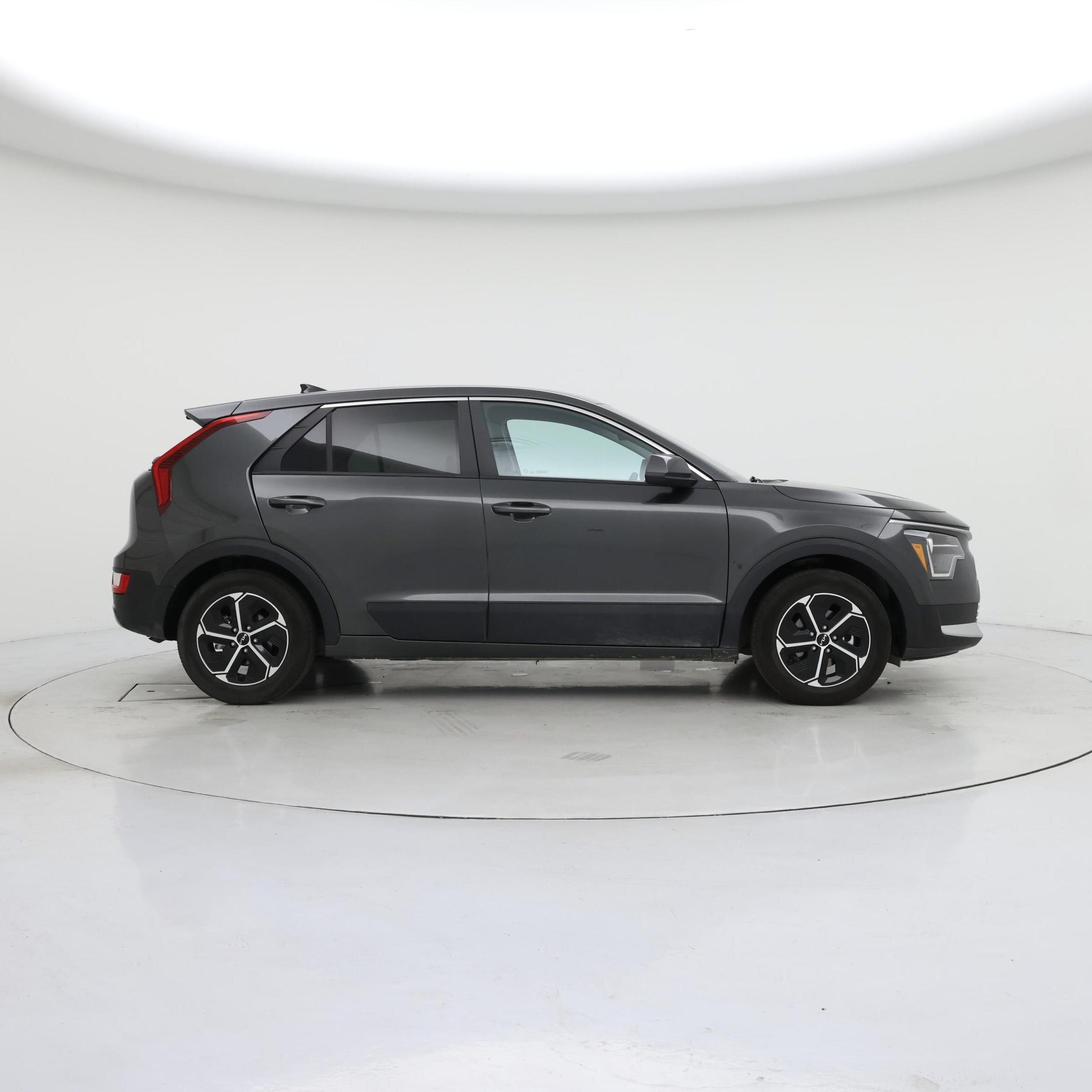 Thumbnail: 2026 Kia Niro - 7