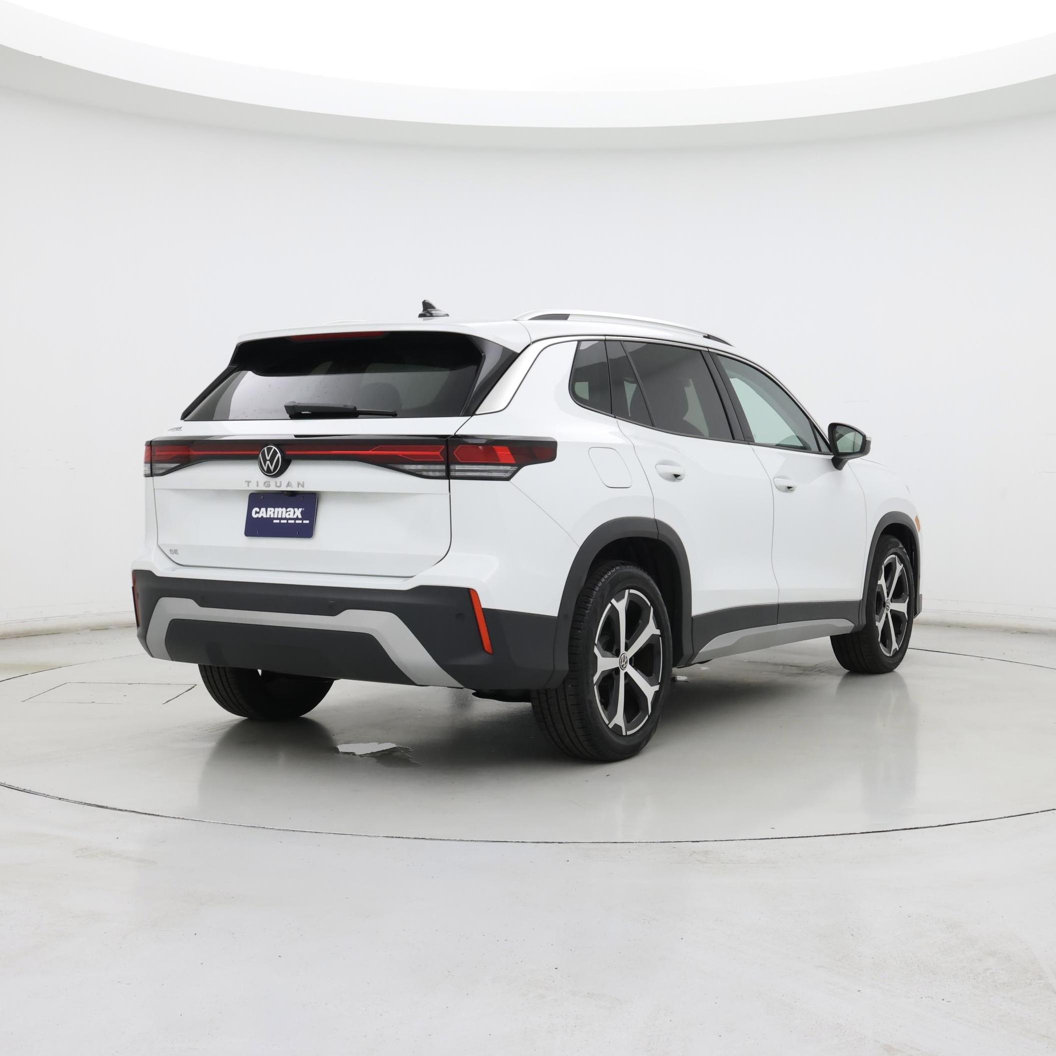 Thumbnail: 2026 Volkswagen Tiguan - 8