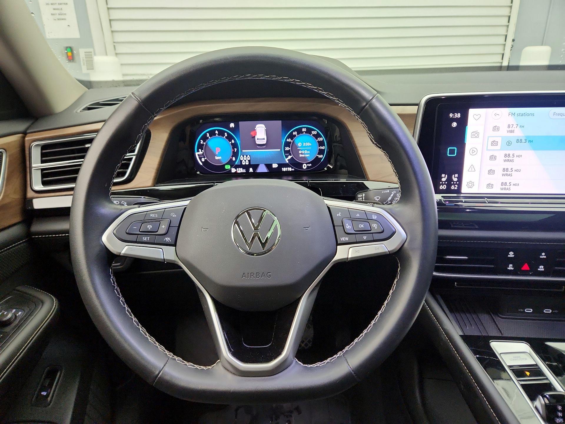 Thumbnail: 2025 Volkswagen Atlas - 10