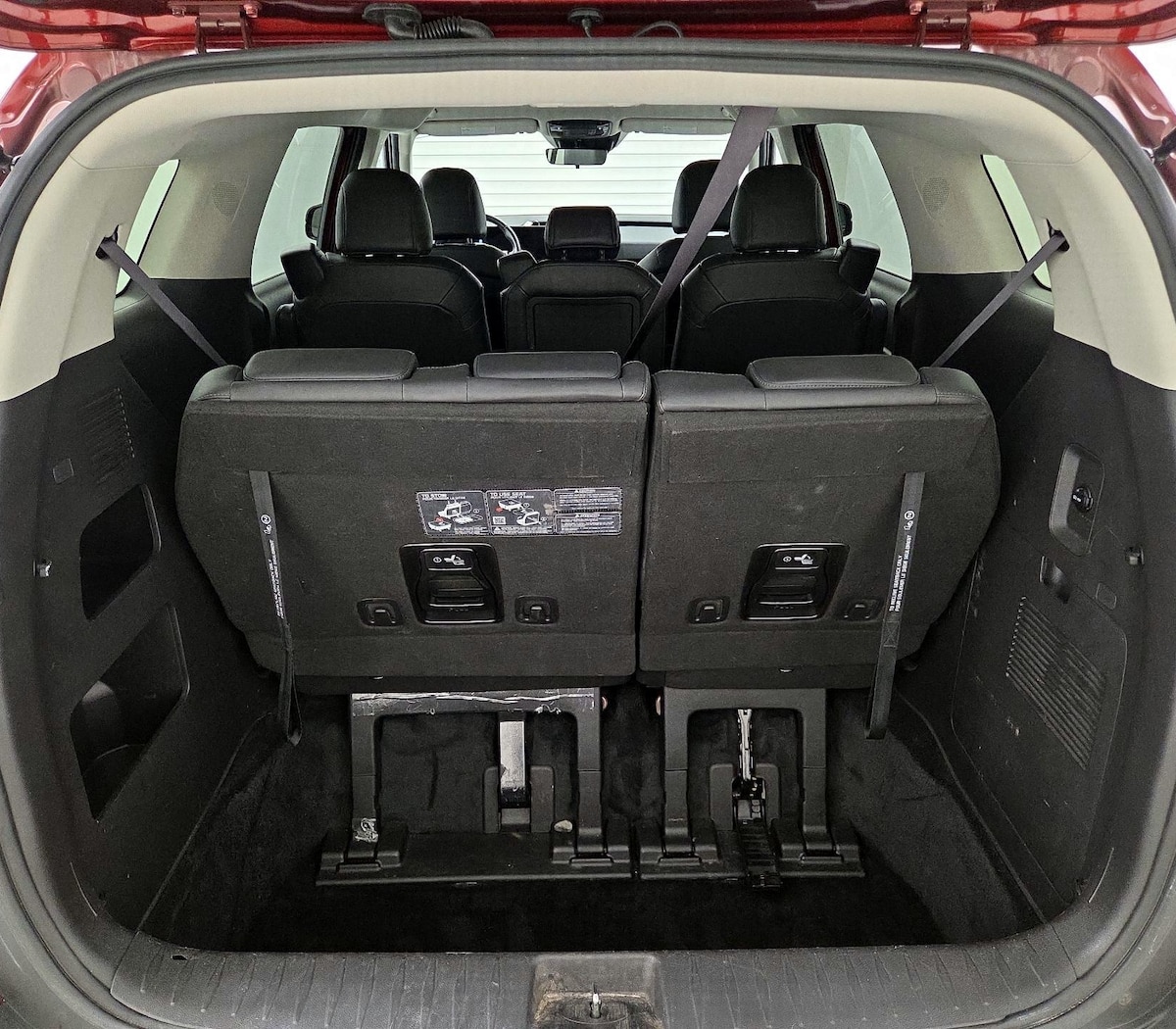 Trunk/Cargo (Seats Up)