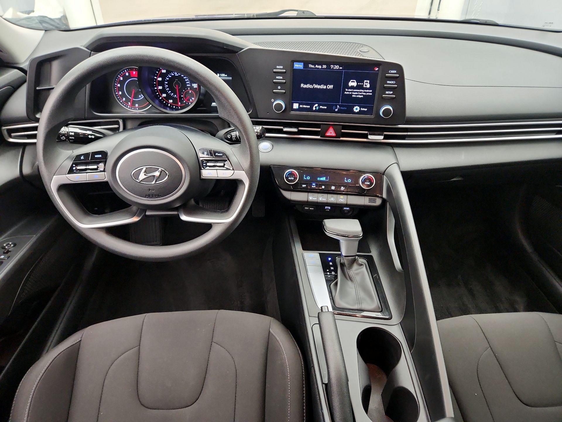 Thumbnail: 2023 Hyundai Elantra - 9