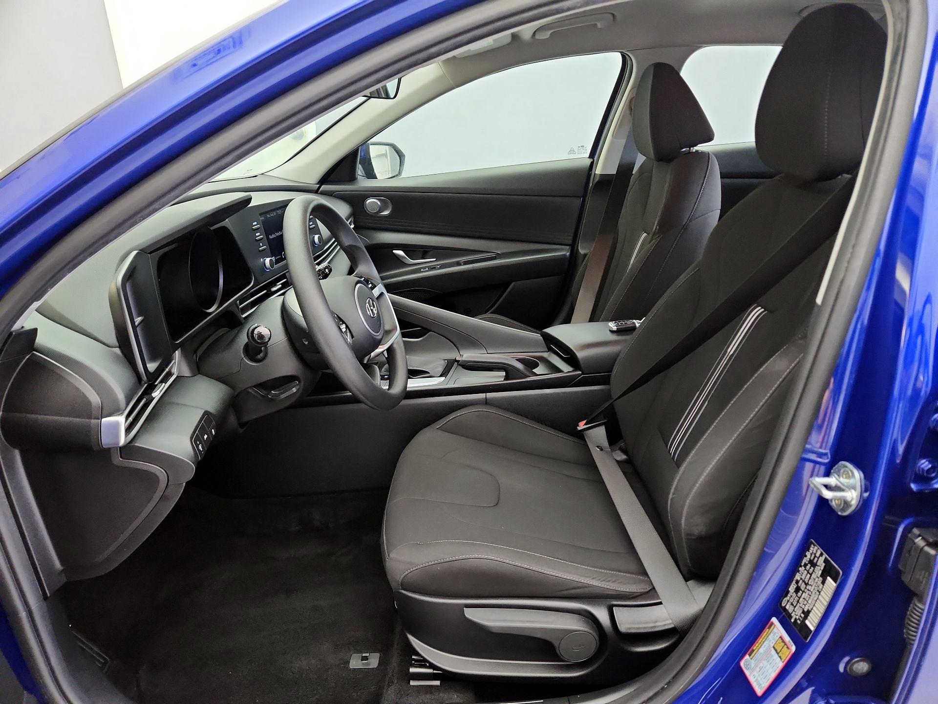 Thumbnail: 2023 Hyundai Elantra - 11