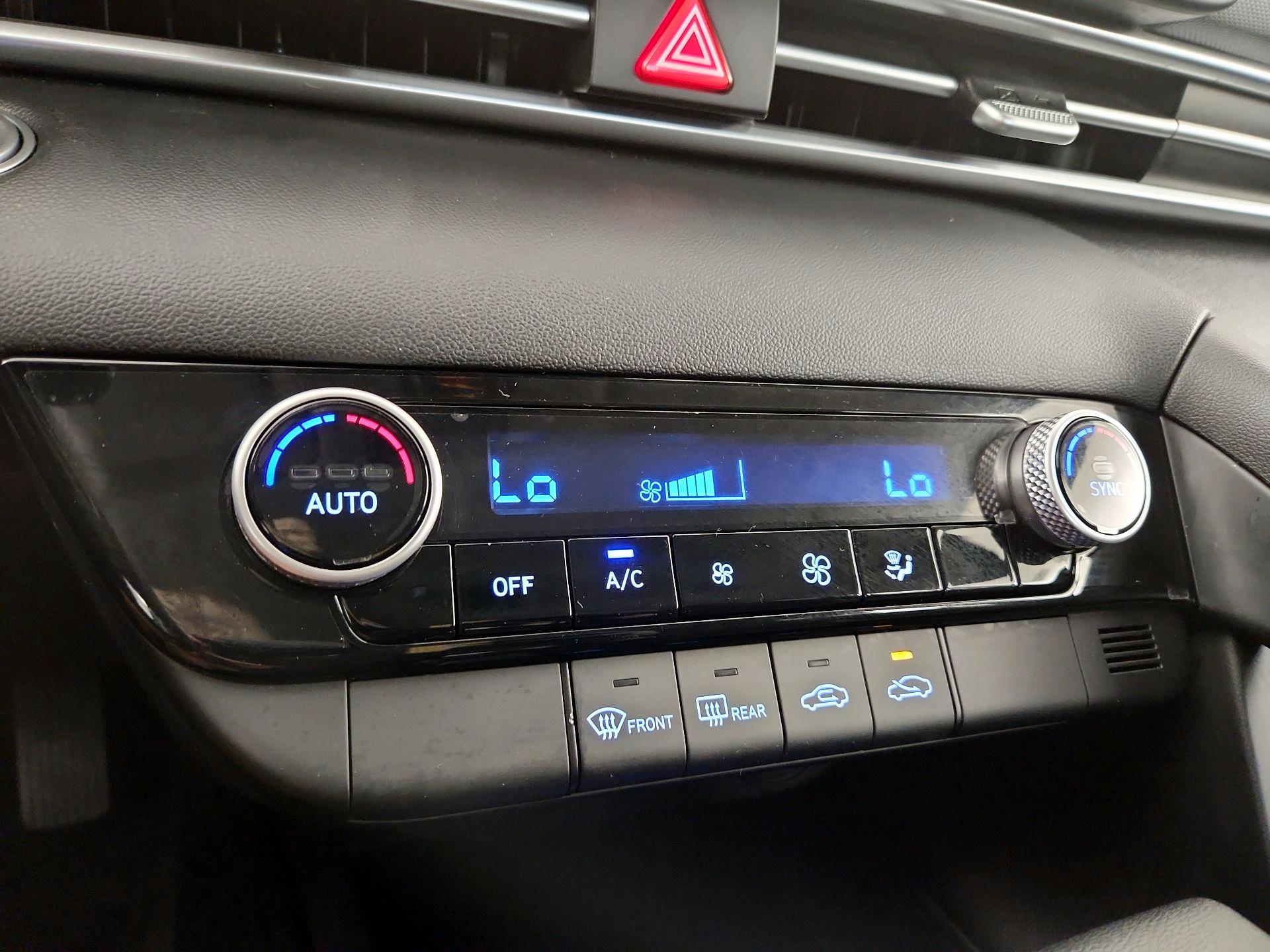 Thumbnail: 2023 Hyundai Elantra - 16