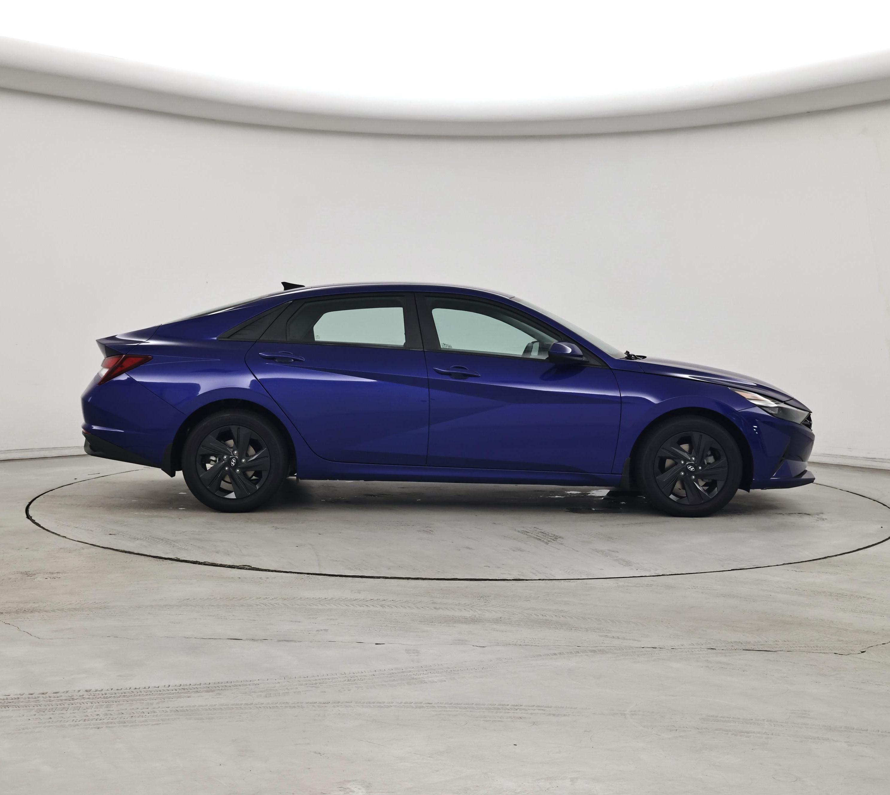 Thumbnail: 2023 Hyundai Elantra - 7