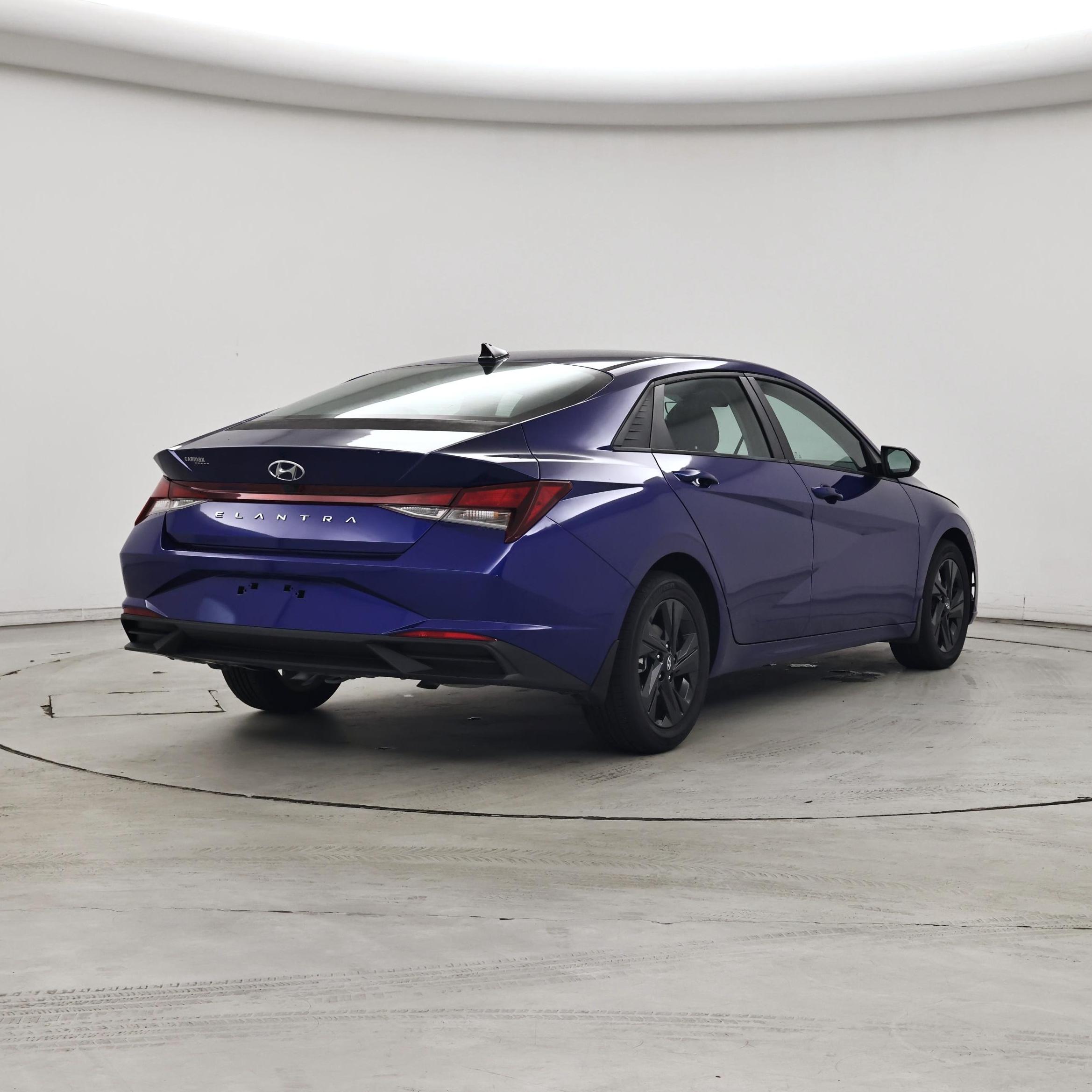 Thumbnail: 2023 Hyundai Elantra - 8