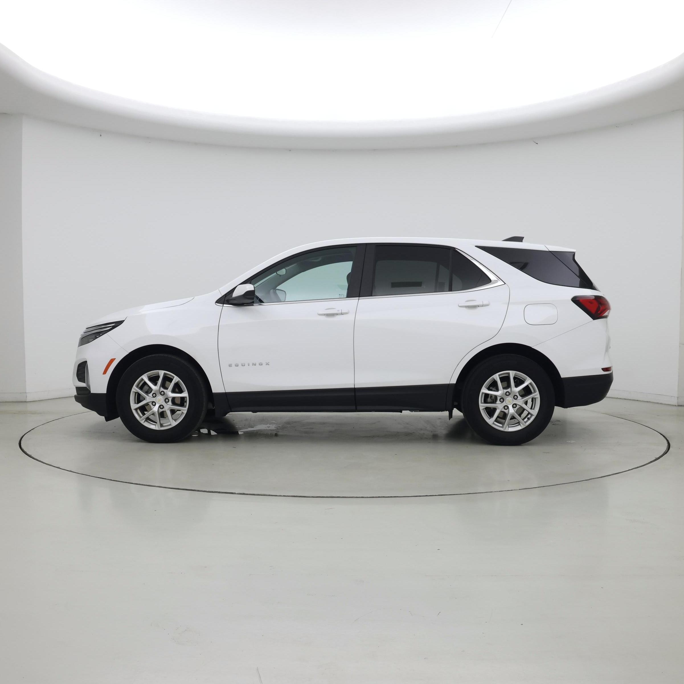 Thumbnail: 2024 Chevrolet Equinox - 3