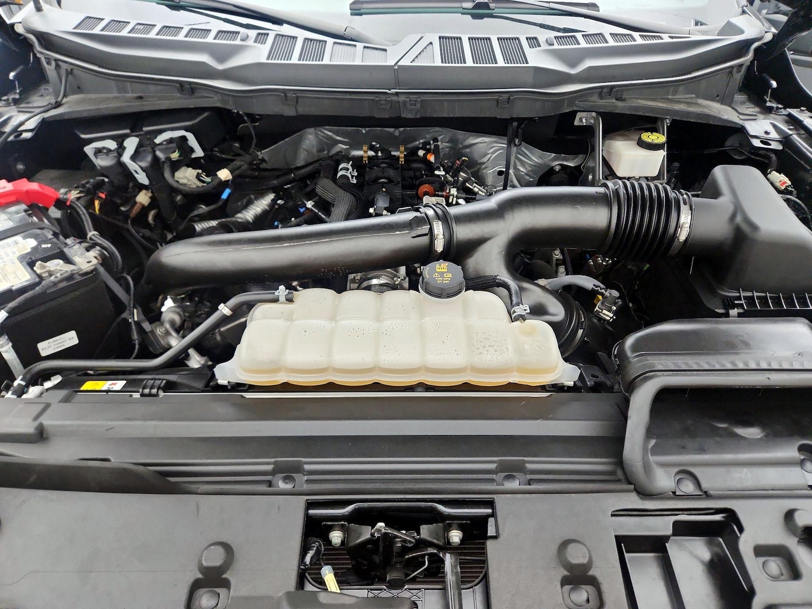 2024 Ford F-150 XLT - Photo 23