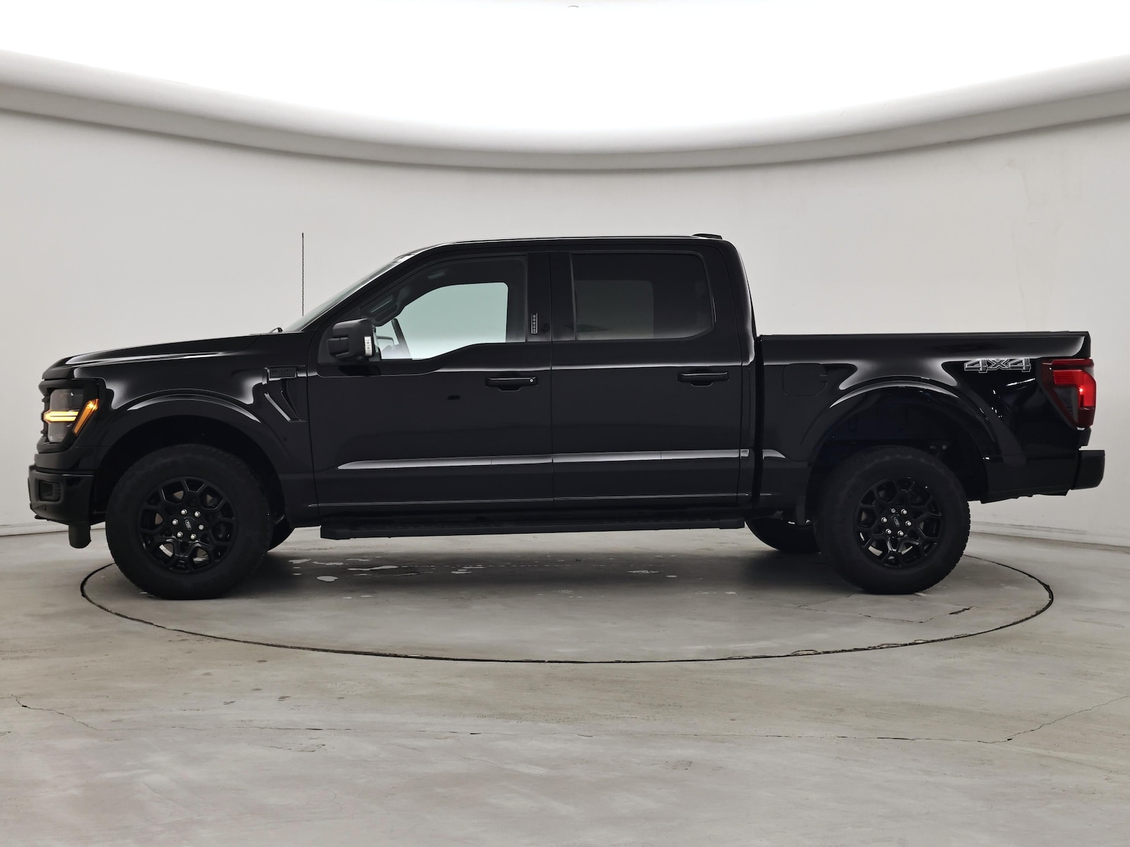 2024 Ford F-150 XLT - Photo 4