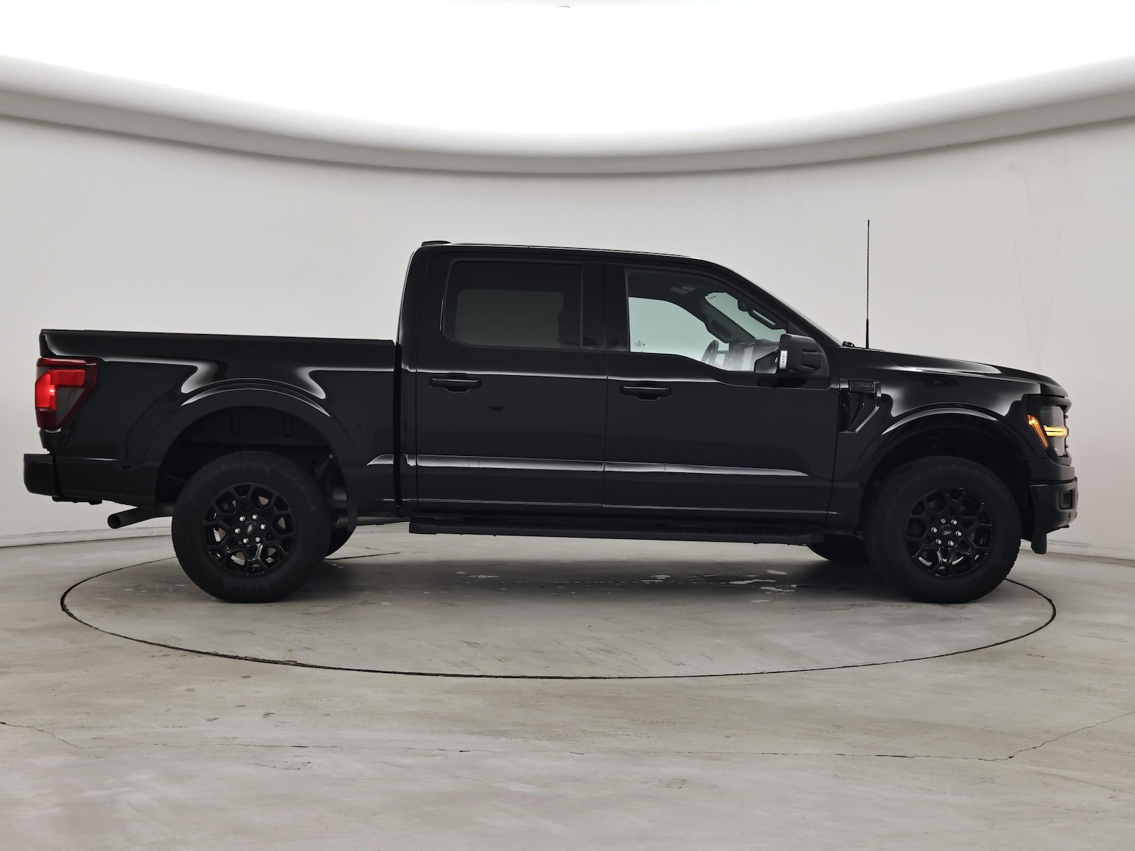 2024 Ford F-150 XLT - Photo 8