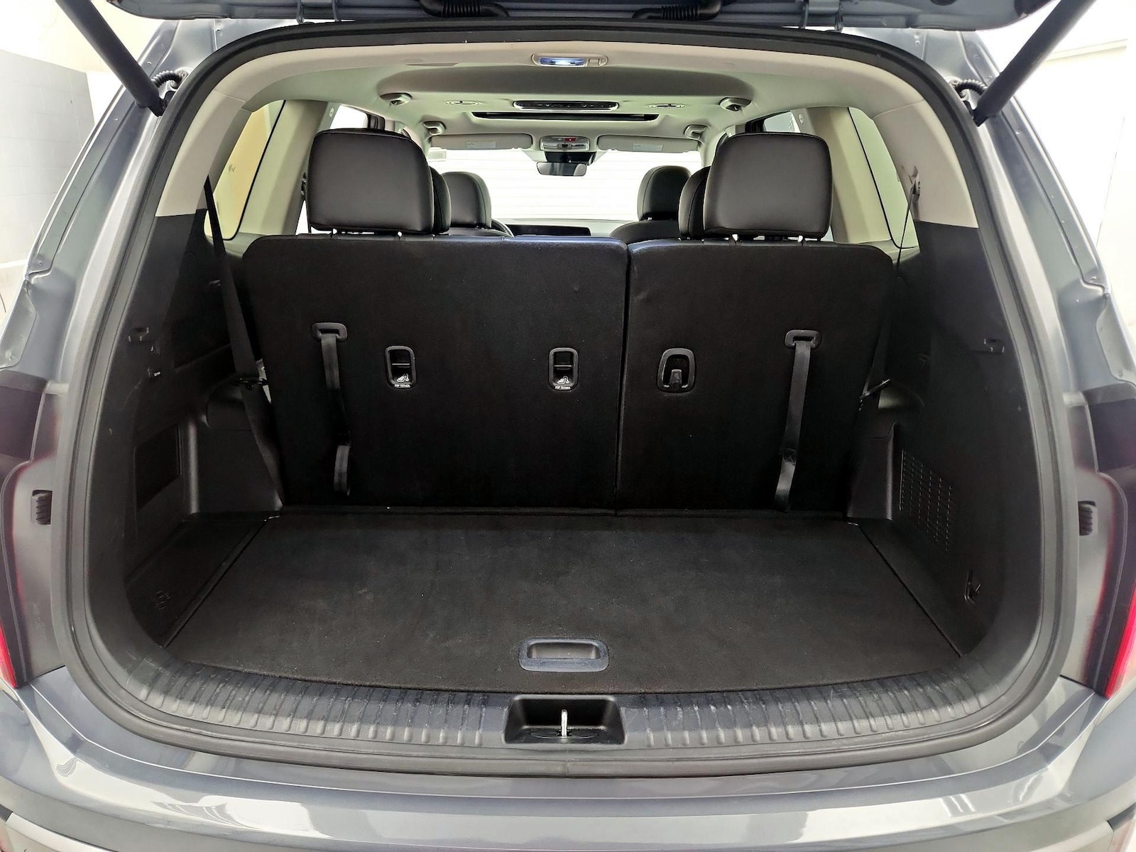 2025 Kia Telluride S - Photo 24