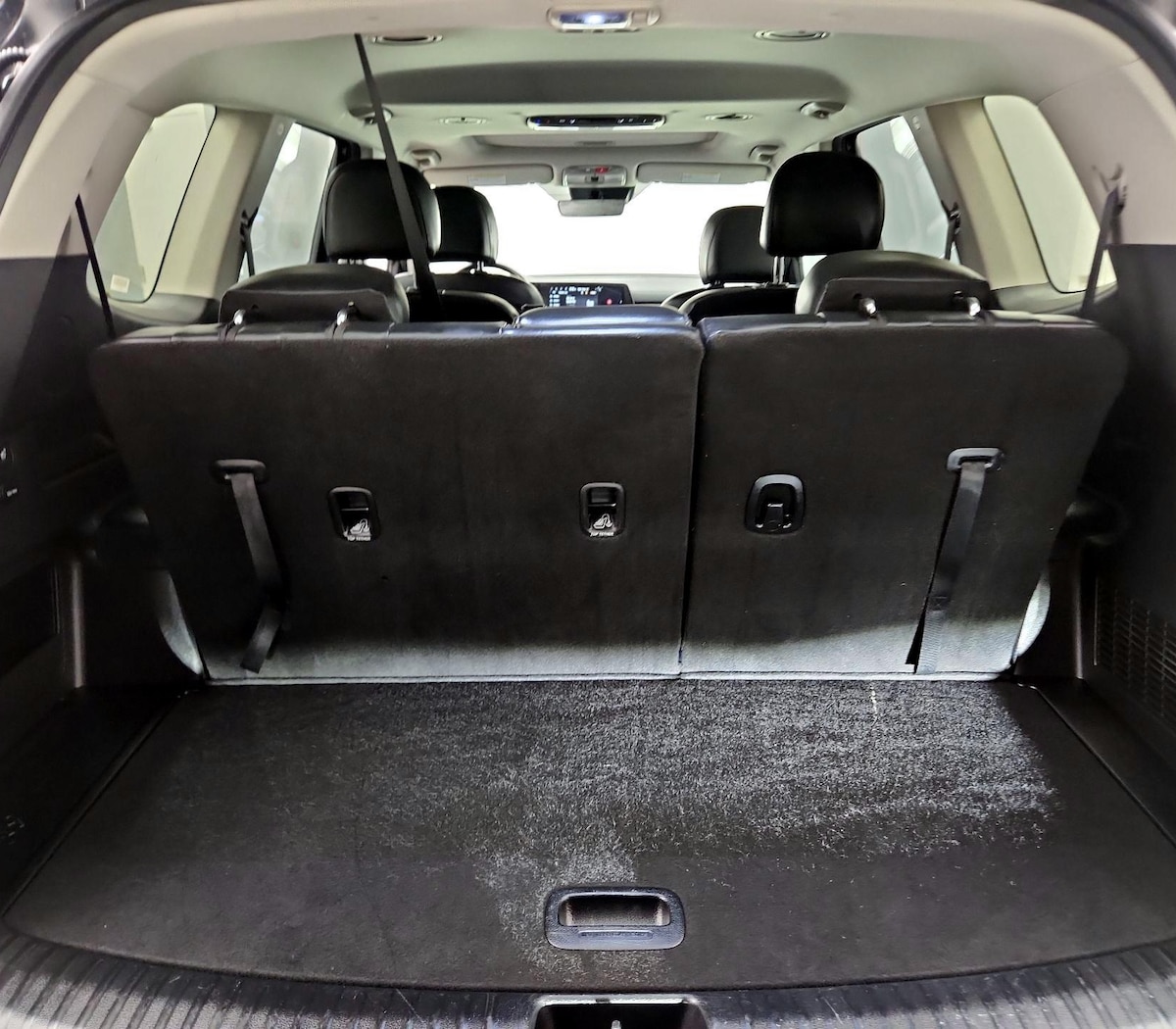 Trunk/Cargo (Seats Up)