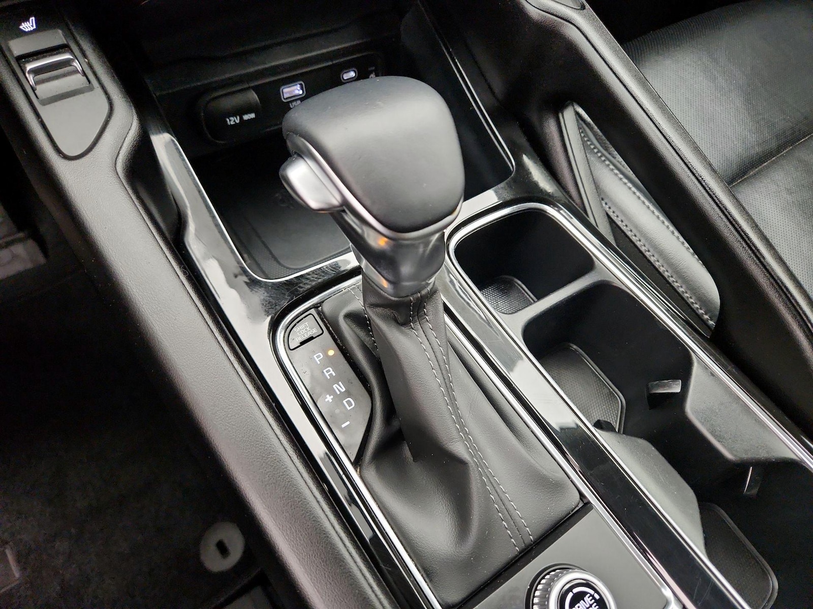 2025 Kia Telluride S - Photo 19