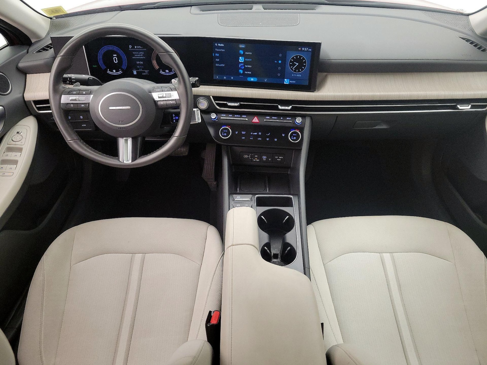 2025 Hyundai Sonata Hybrid SEL - Photo 10