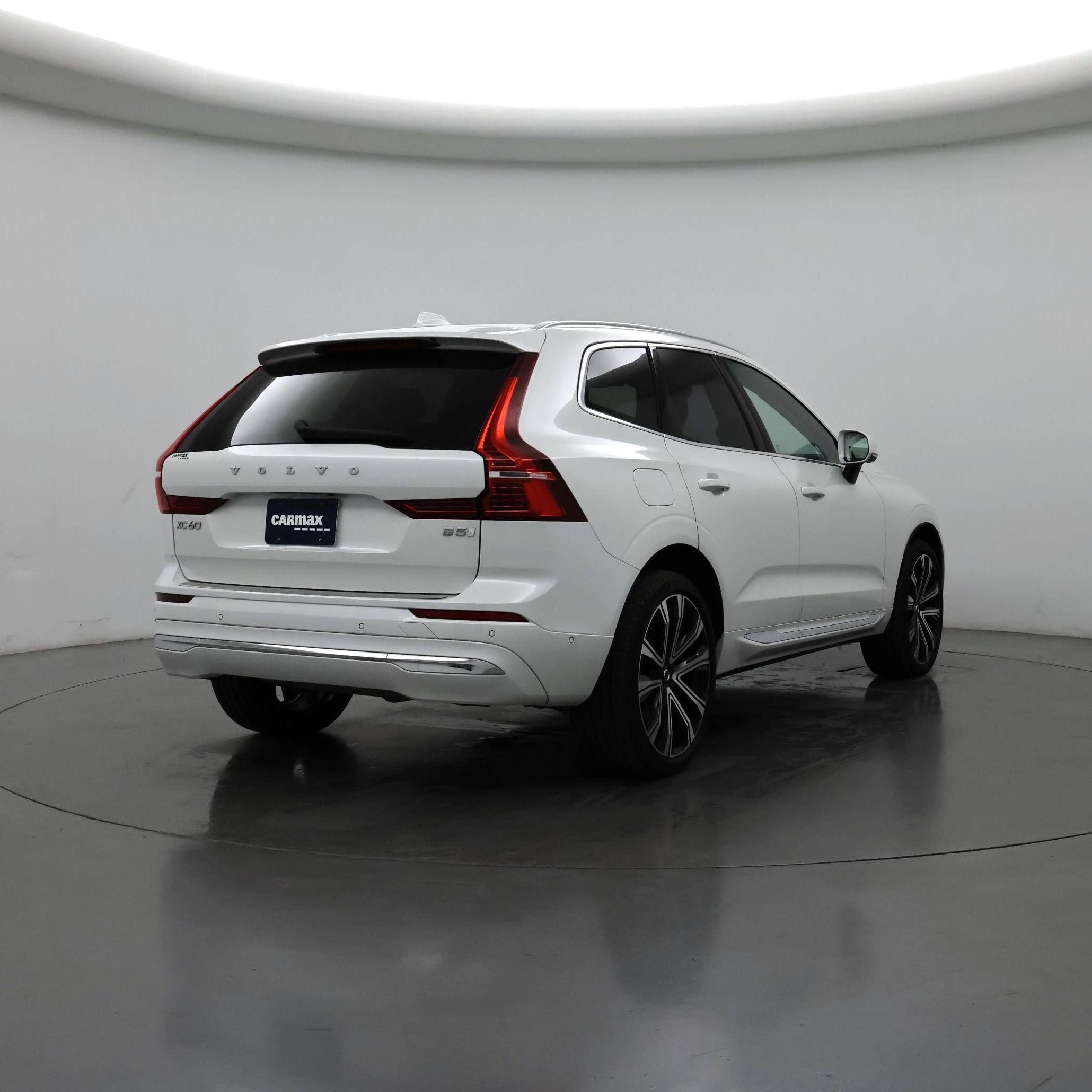 Thumbnail: 2023 Volvo XC60 - 8