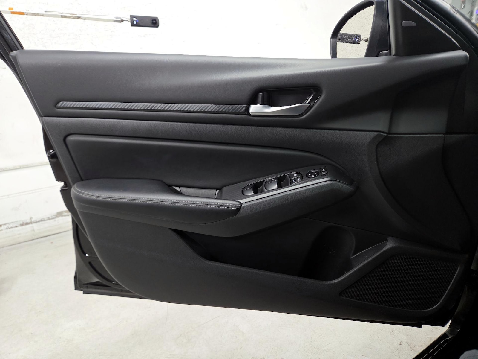 2025 Nissan Altima SV - Photo 11