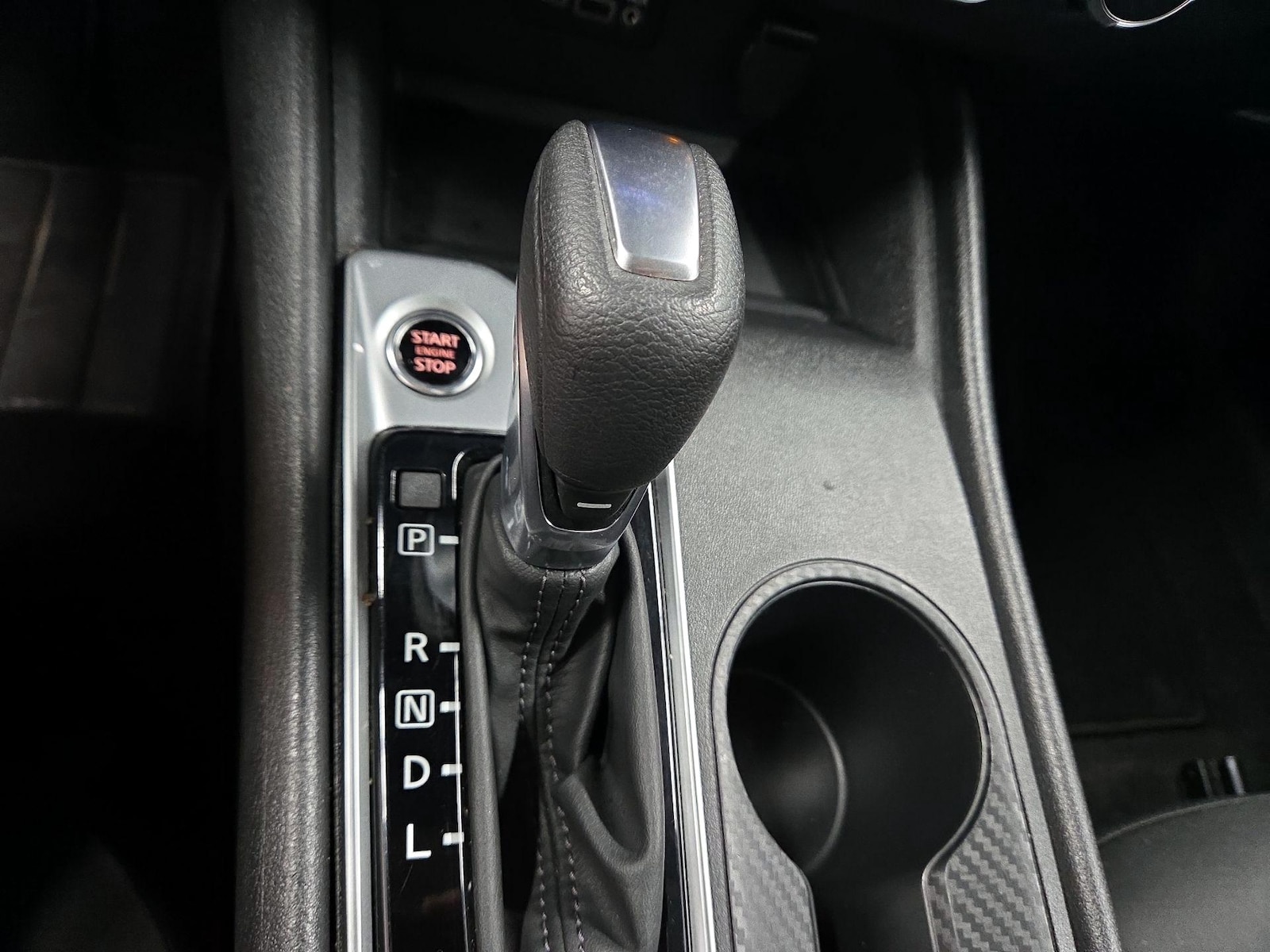 2025 Nissan Altima SV - Photo 15