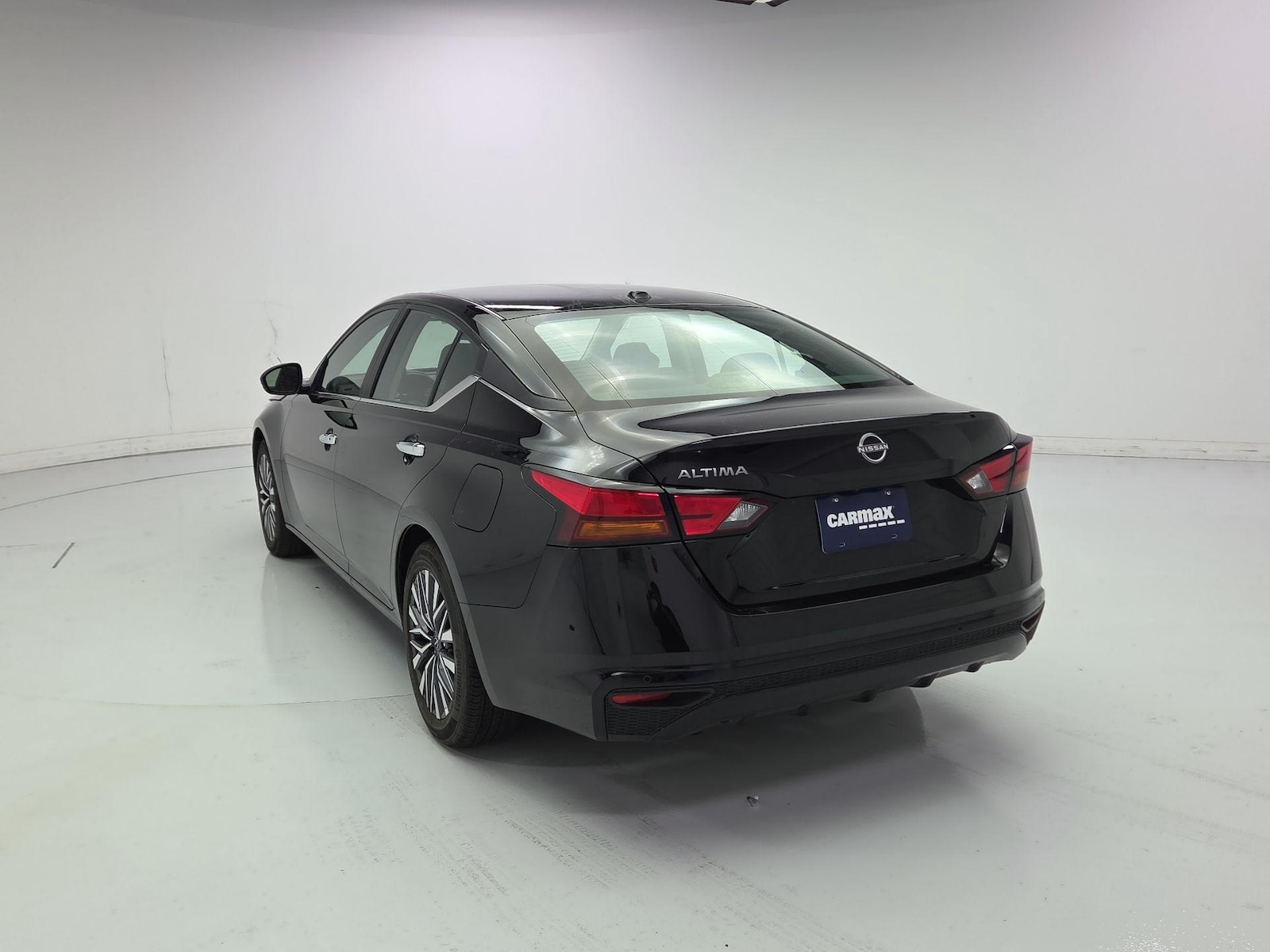 2025 Nissan Altima SV - Photo 7