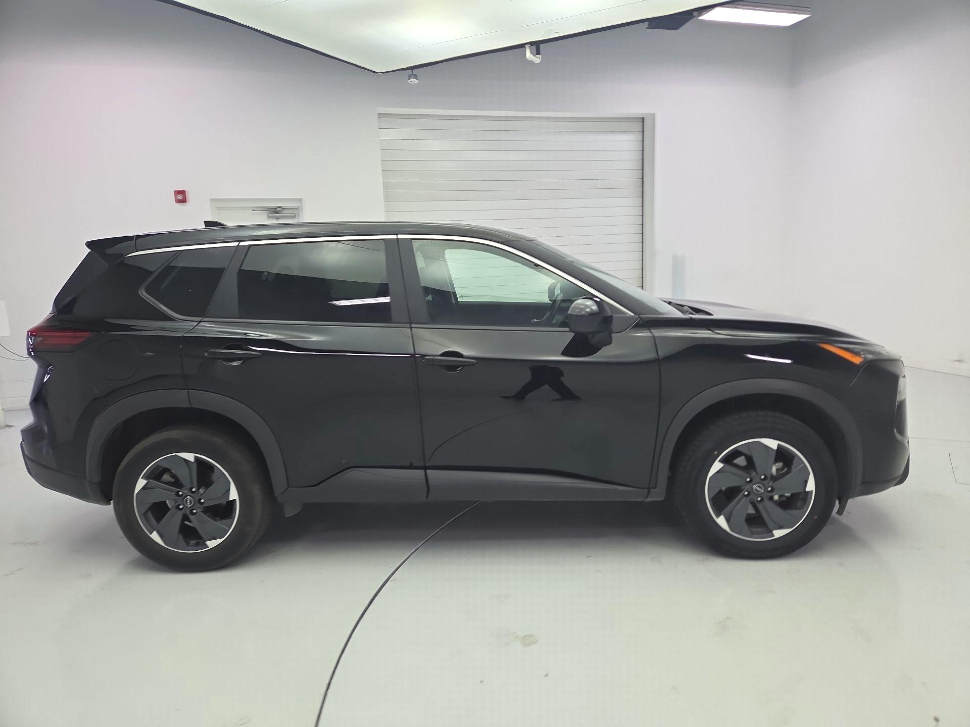 Thumbnail: 2025 Nissan Rogue - 4