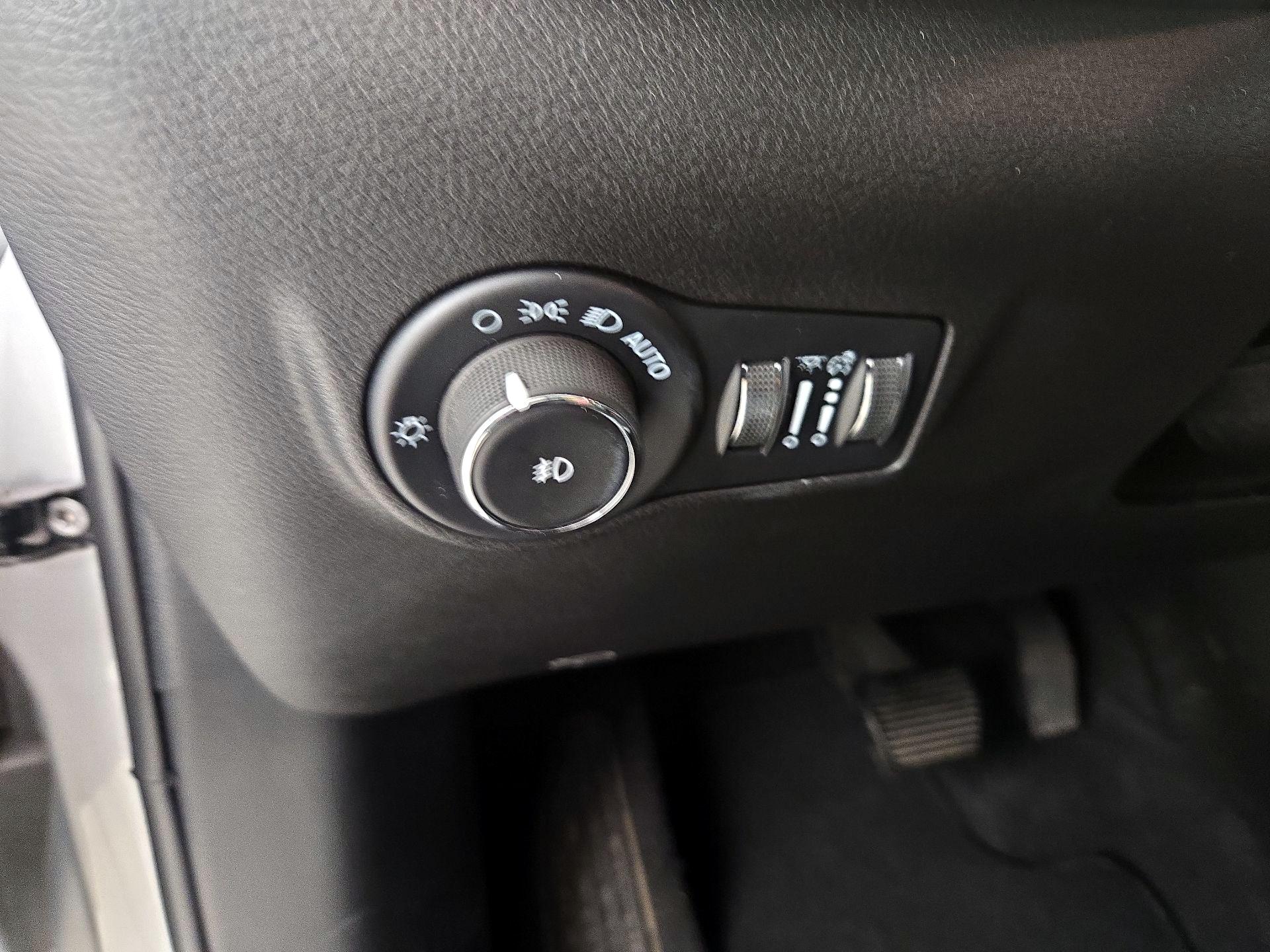 Thumbnail: 2025 Jeep Compass - 13