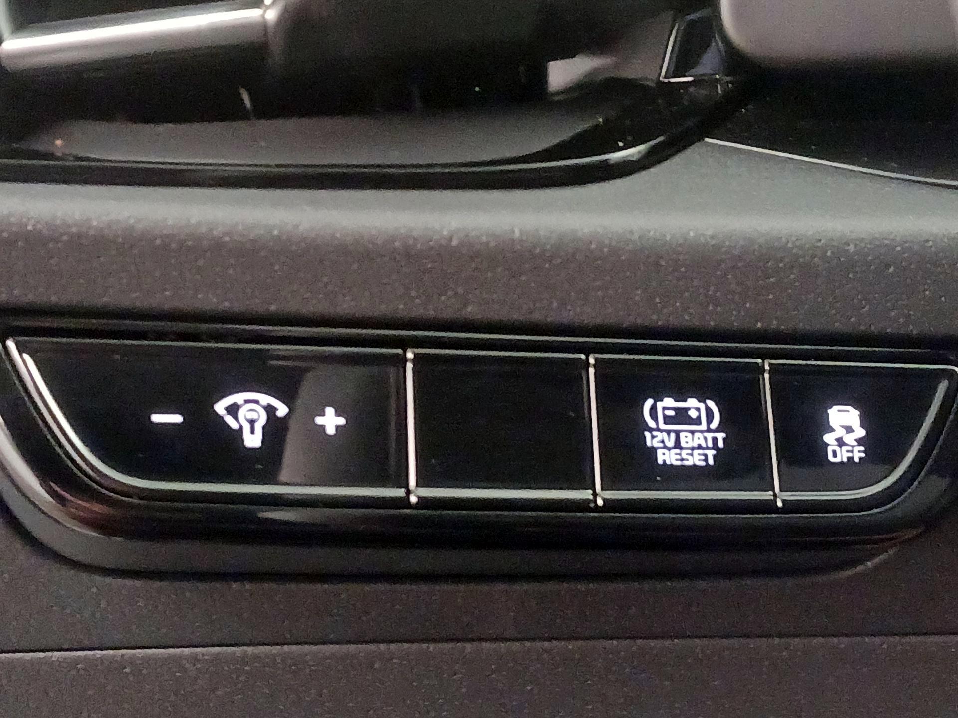 Thumbnail: 2026 Kia Niro - 13