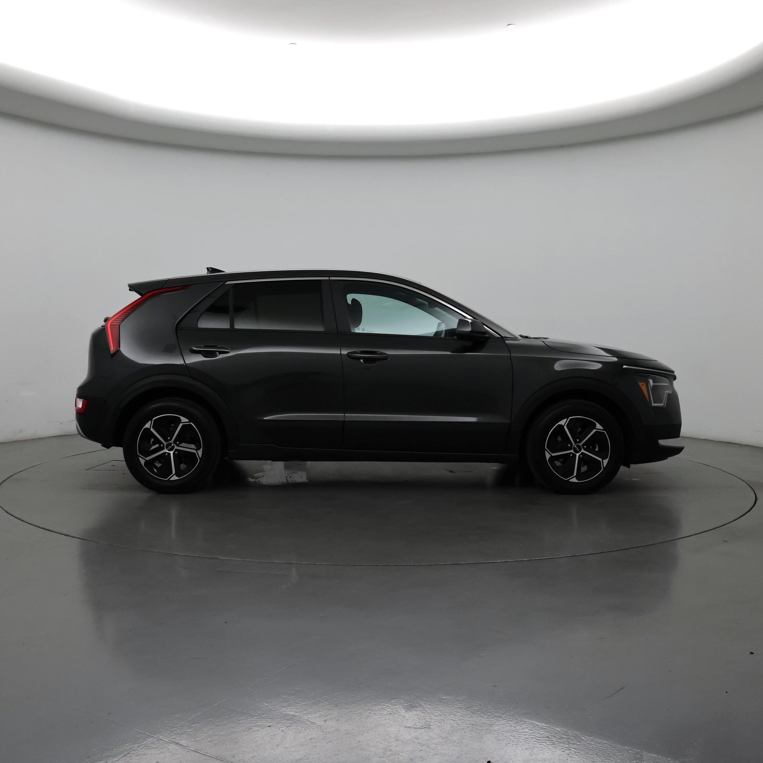 Thumbnail: 2026 Kia Niro - 7