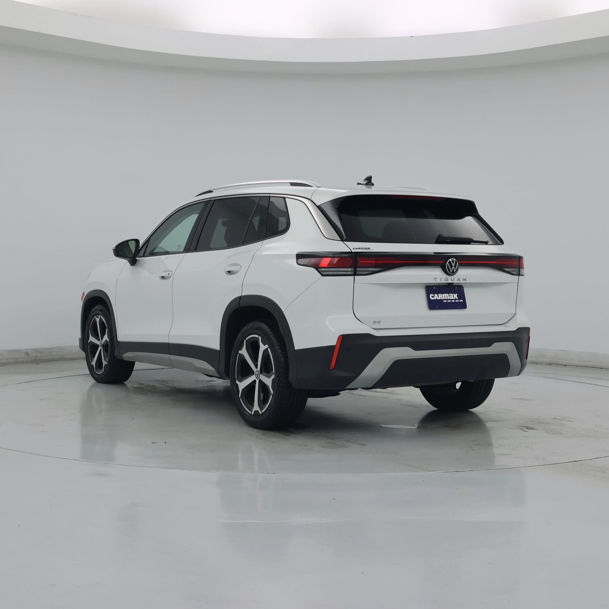Thumbnail: 2026 Volkswagen Tiguan - 2