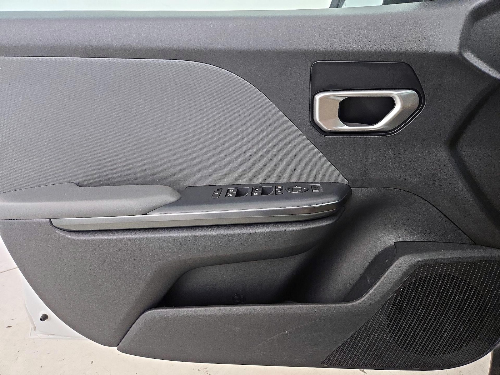 2025 Kia K4 LXS - Photo 13