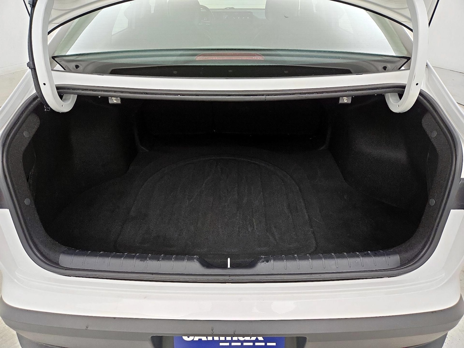 2025 Kia K4 LXS - Photo 21