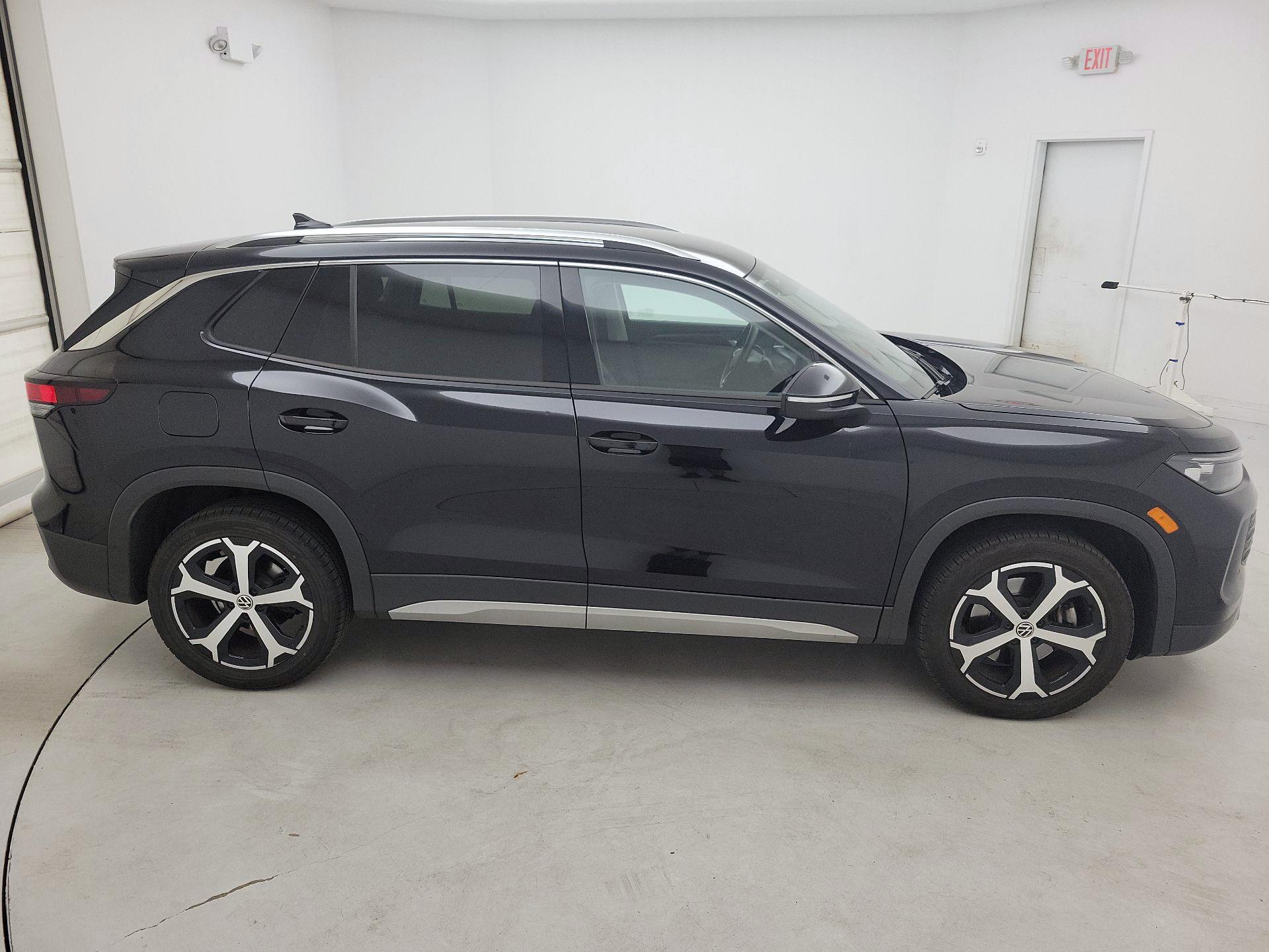 Thumbnail: 2026 Volkswagen Tiguan - 4