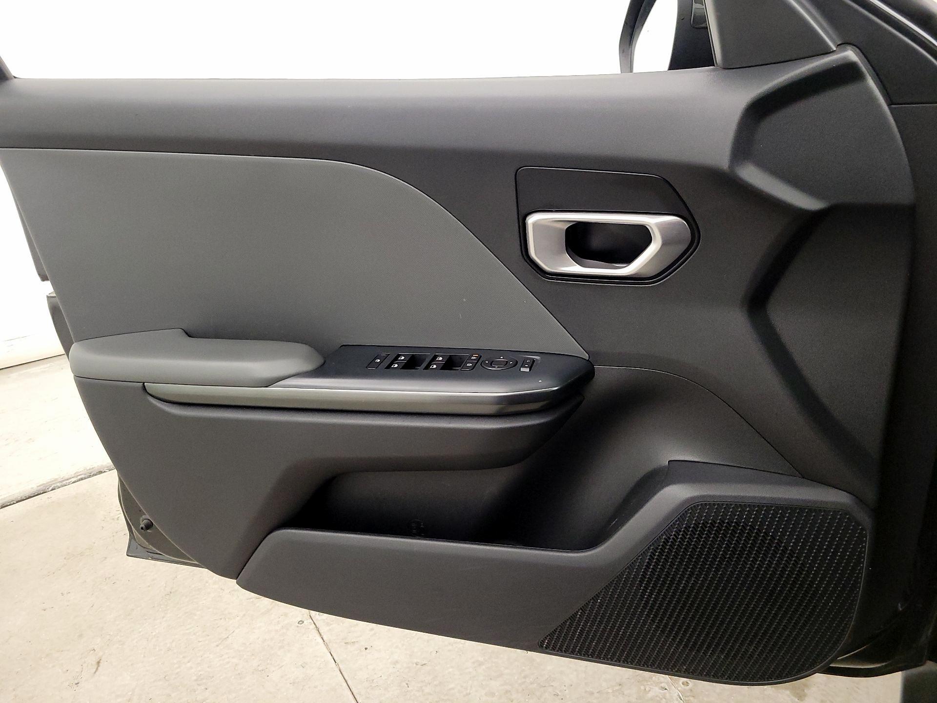 Thumbnail: 2025 Kia K4 - 12