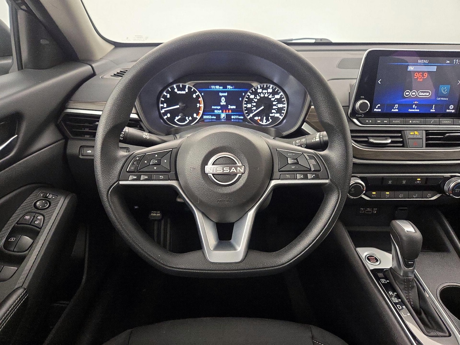 2025 Nissan Altima SV - Photo 11