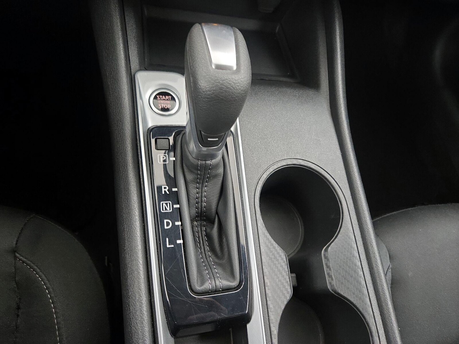 2025 Nissan Altima SV - Photo 18