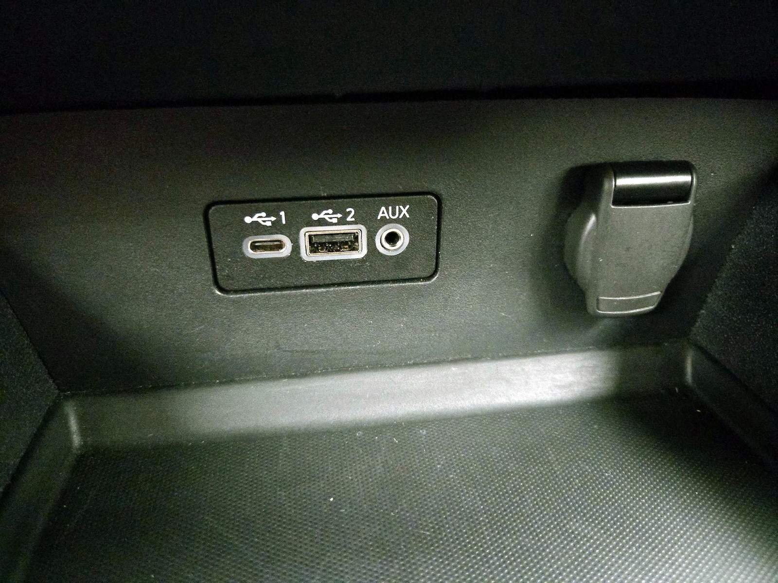 2025 Nissan Altima SV - Photo 19